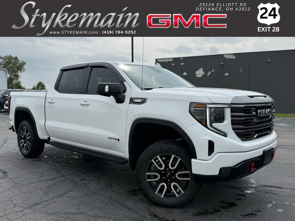 2022 GMC Sierra AT4 4WD Crew Cab Short Box's photo