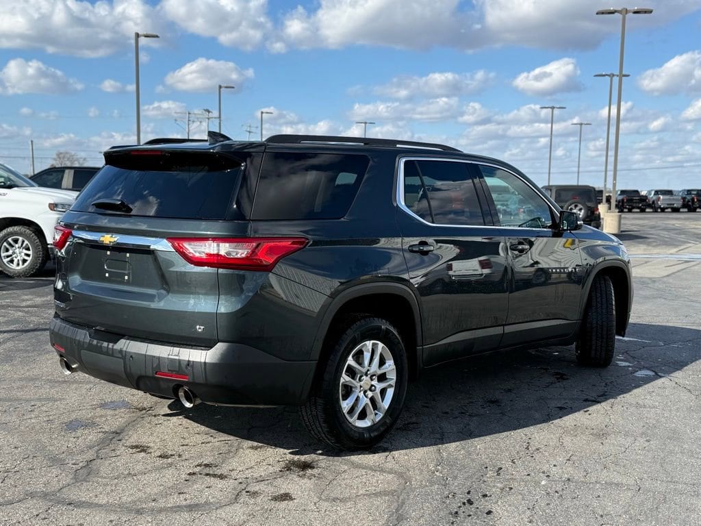 Used 2019 Chevrolet Traverse 1LT with VIN 1GNERGKW9KJ214804 for sale in Defiance, OH