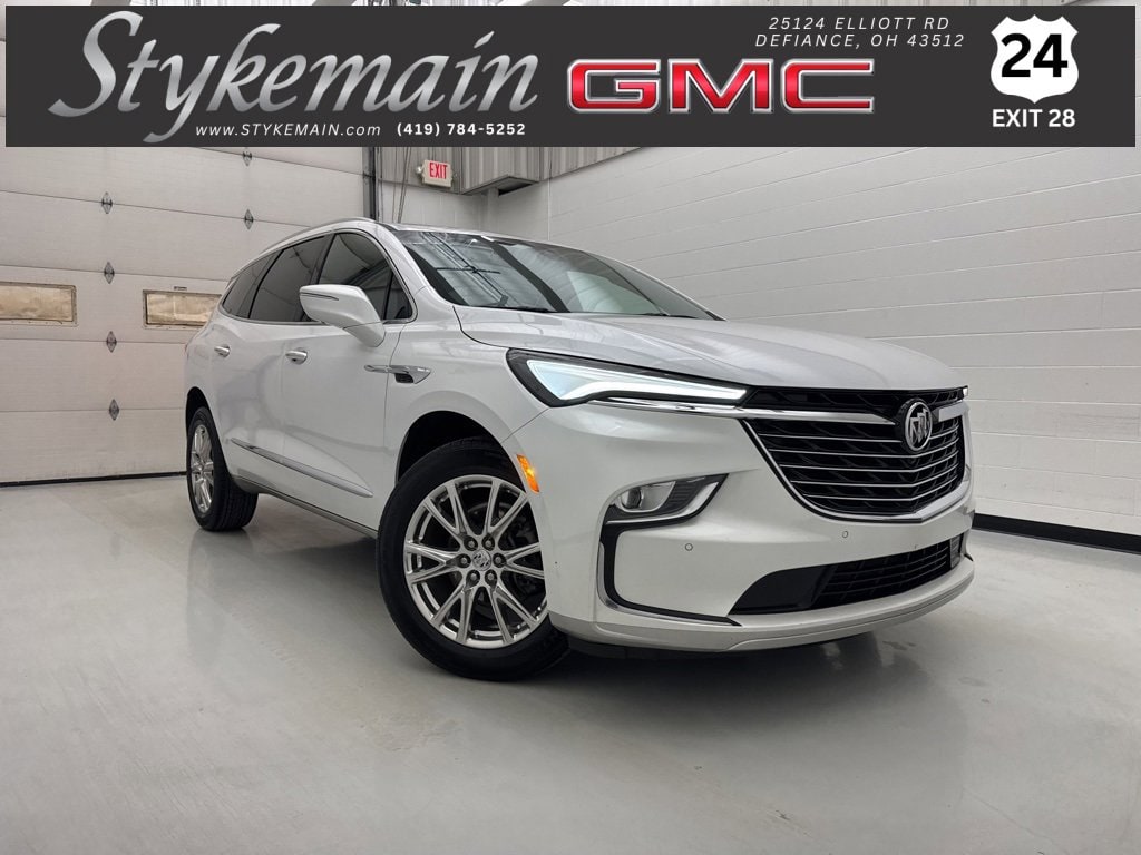 2023 Buick Enclave Essence's photo