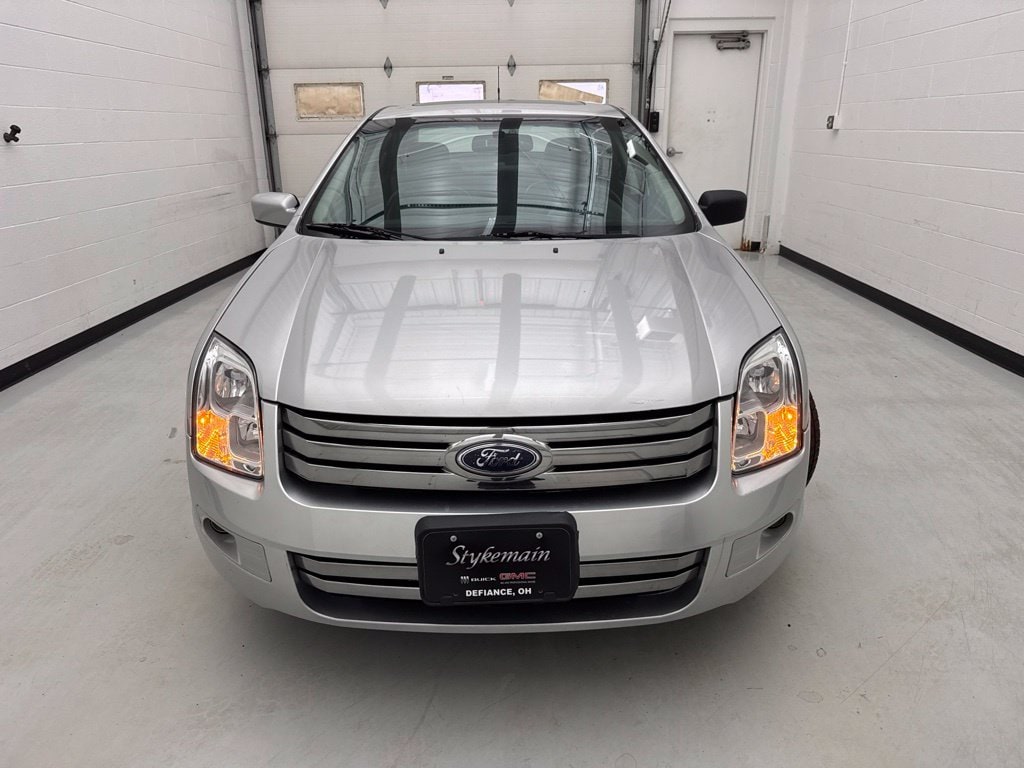 Used 2009 Ford Fusion SE with VIN 3FAHP07Z09R156965 for sale in Defiance, OH