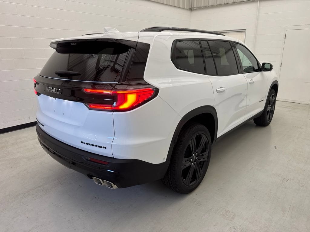 2026 GMC Acadia Elevation - Photo 10