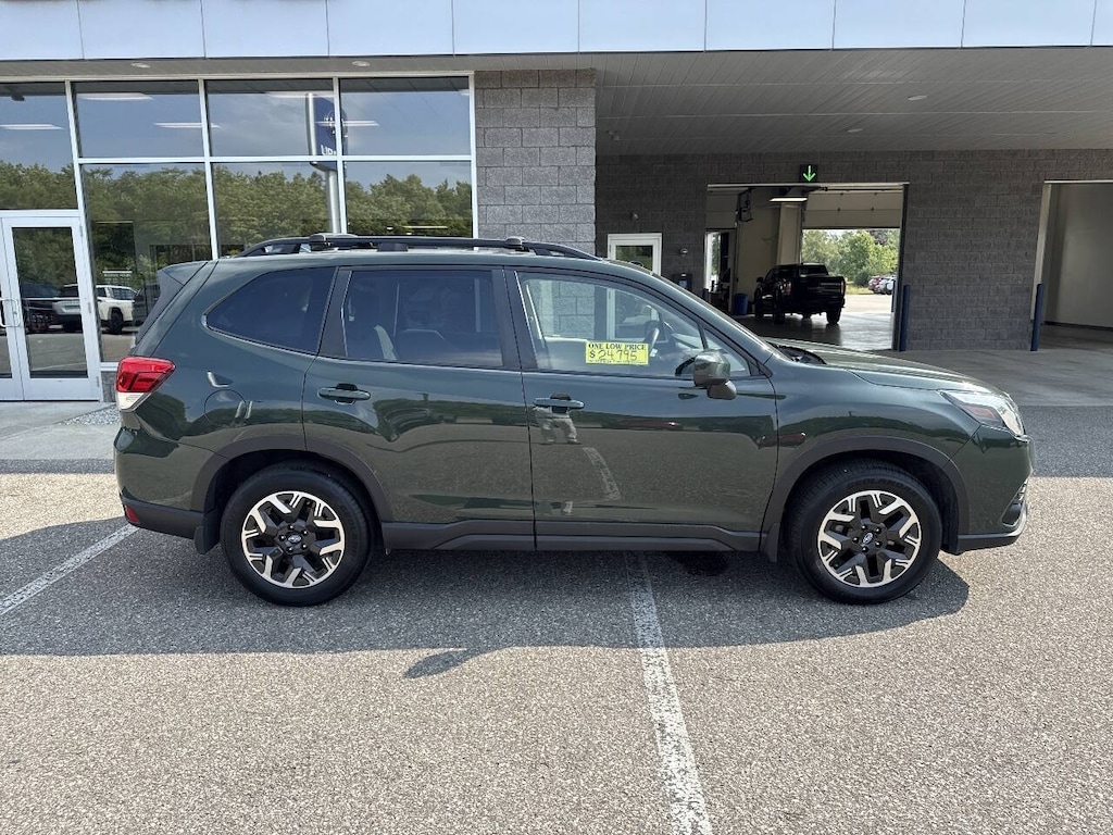 Used 2023 Subaru Forester Premium AWD 4dr Crossover Wagon