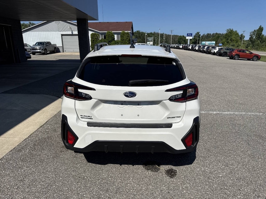 Used 2024 Subaru Crosstrek Premium AWD 4dr Crossover Wagon