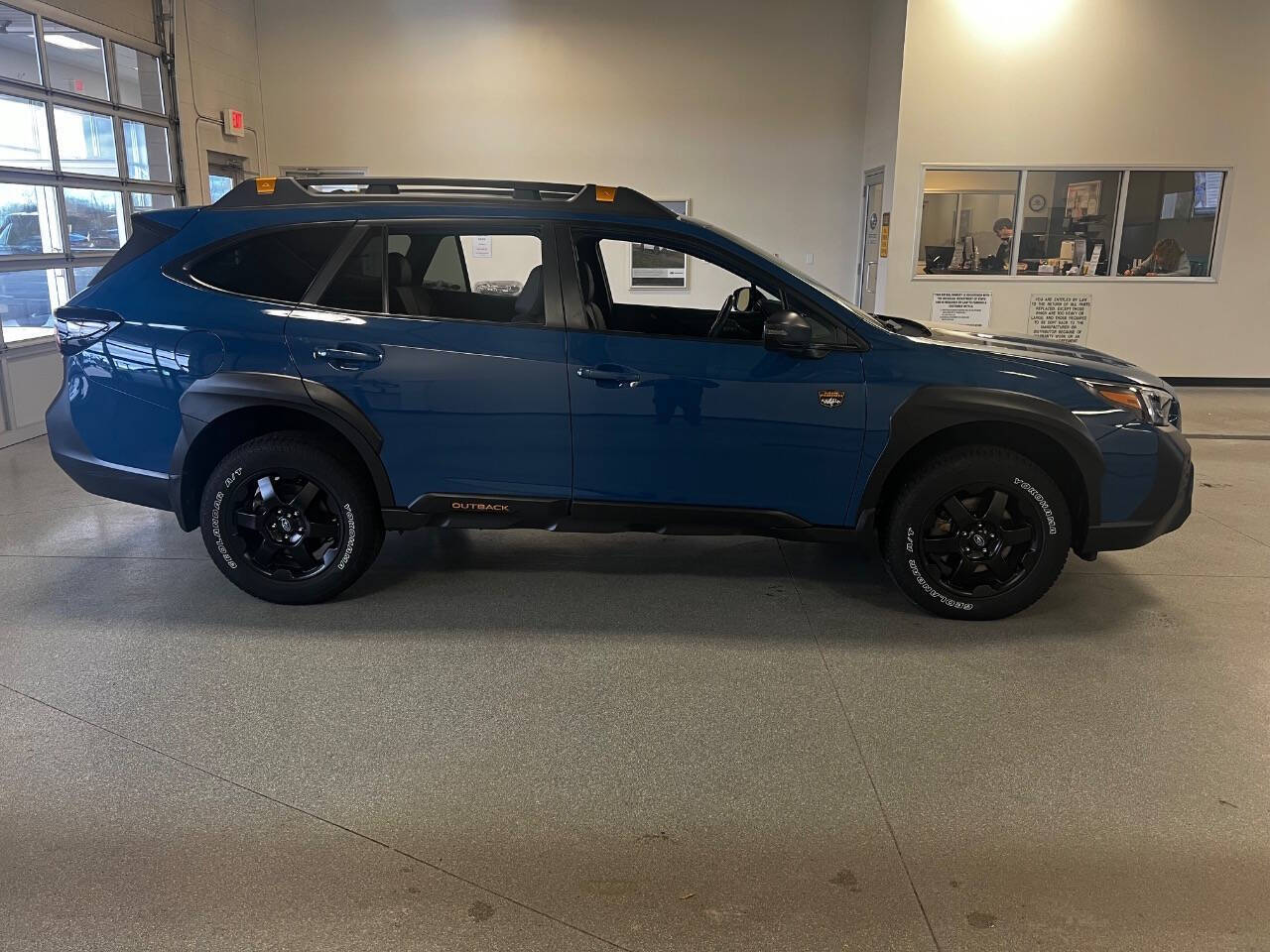 2022 Subaru Outback Wilderness photo 2