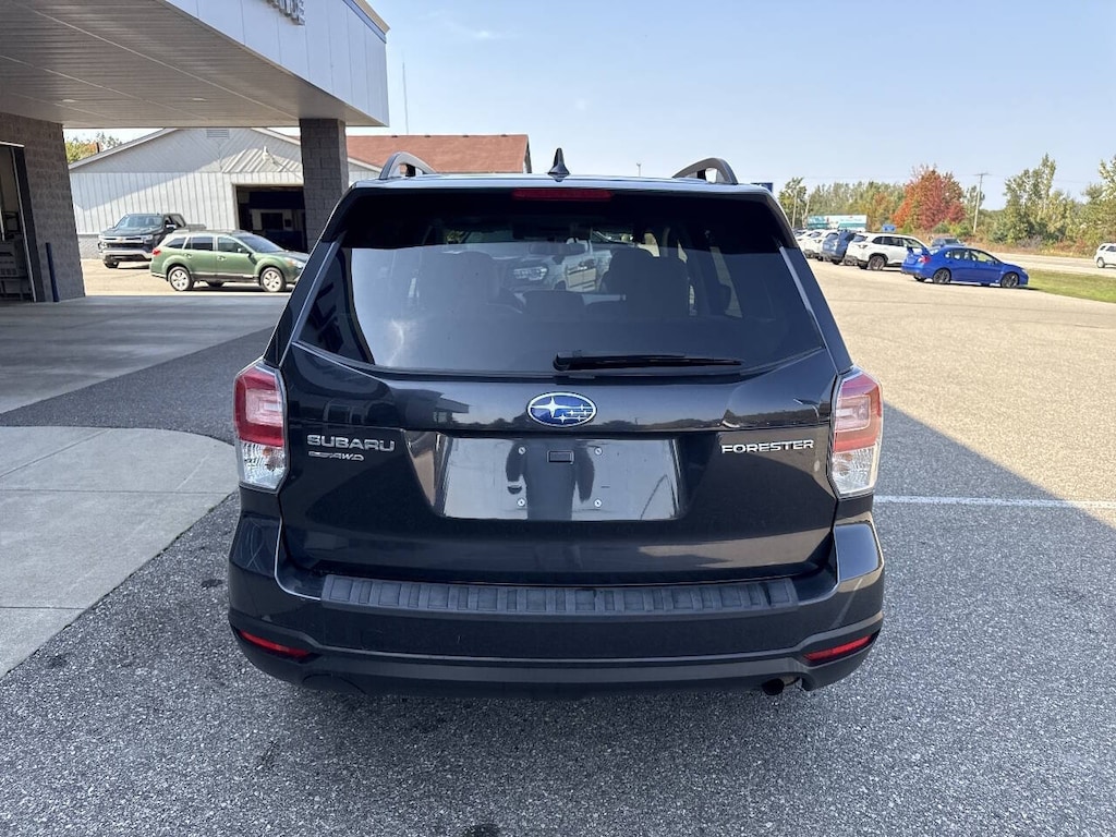 Used 2018 Subaru Forester 2.5i Premium AWD 4dr Wagon CVT Wagon