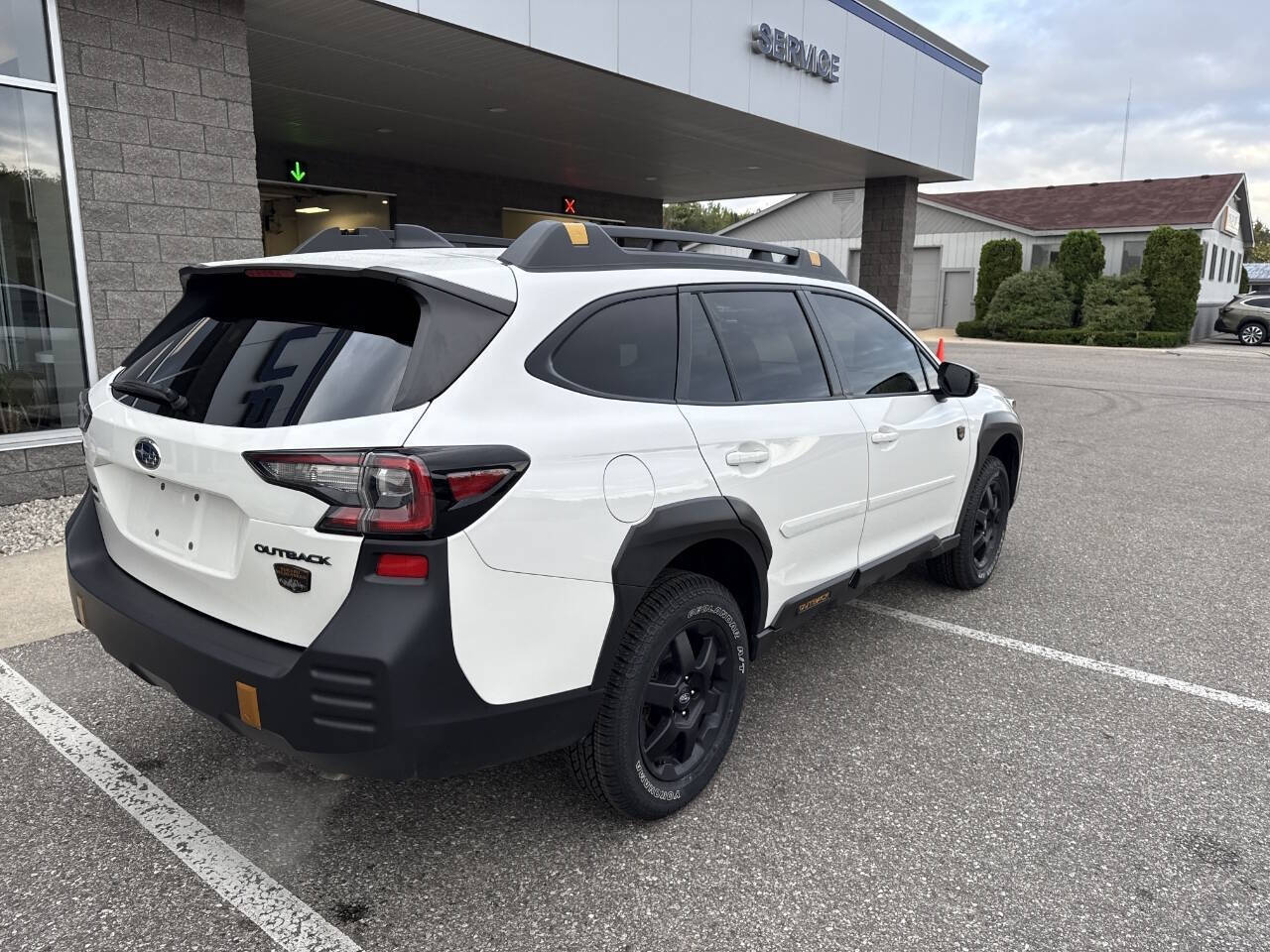2023 Subaru Outback Wilderness photo 2