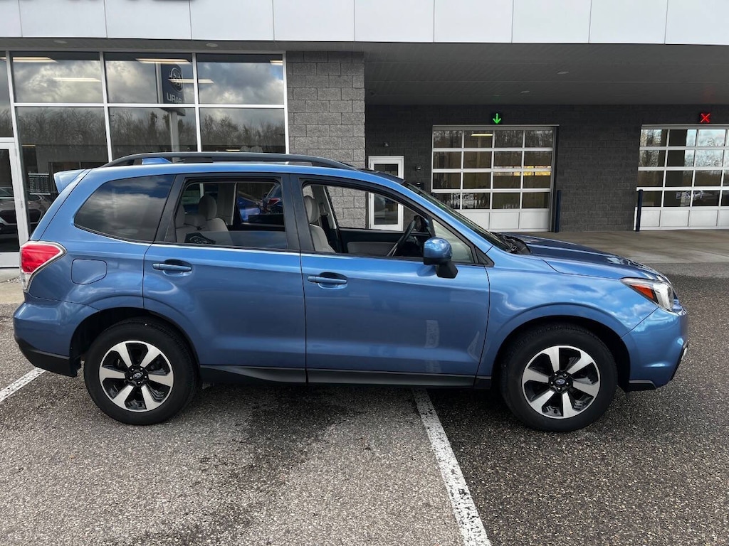Used 2017 Subaru Forester 2.5i Premium AWD 4dr Wagon CVT Wagon