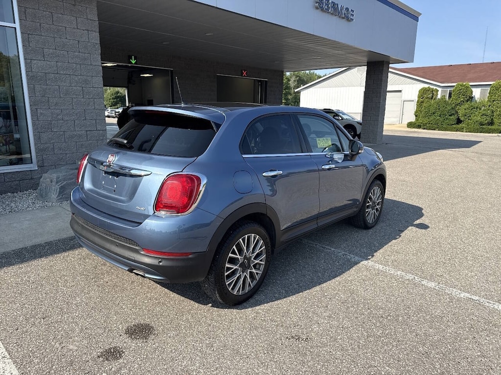 Used 2017 FIAT 500X Lounge AWD 4dr Crossover Wagon