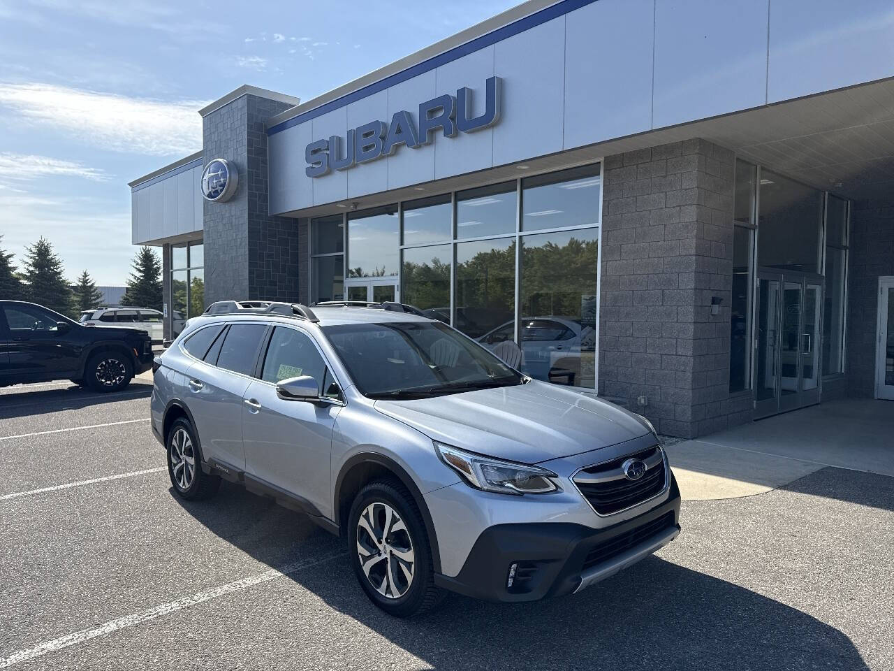 2020 Subaru Outback Limited's photo