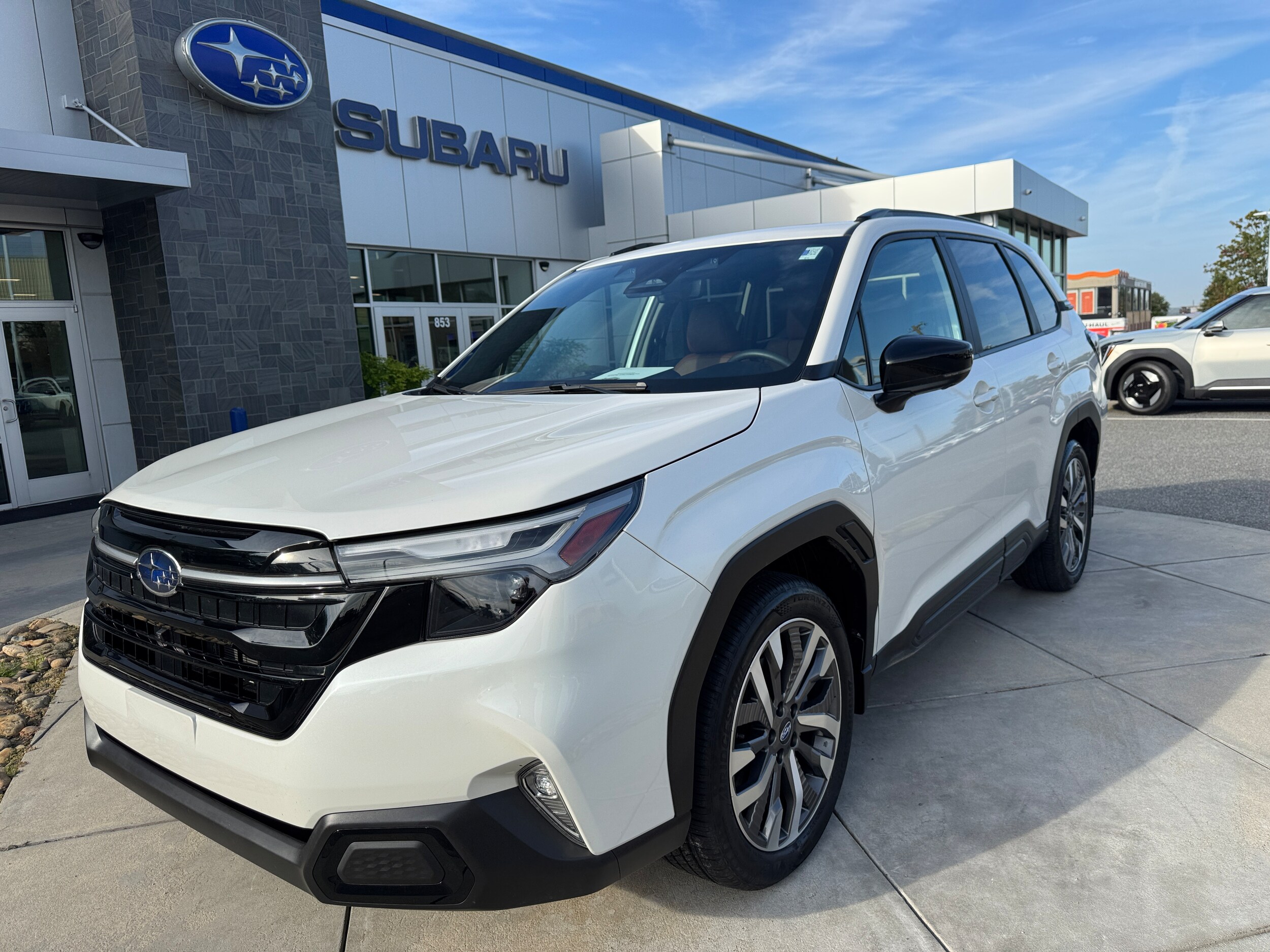 2025 Subaru Forester Touring photo 2