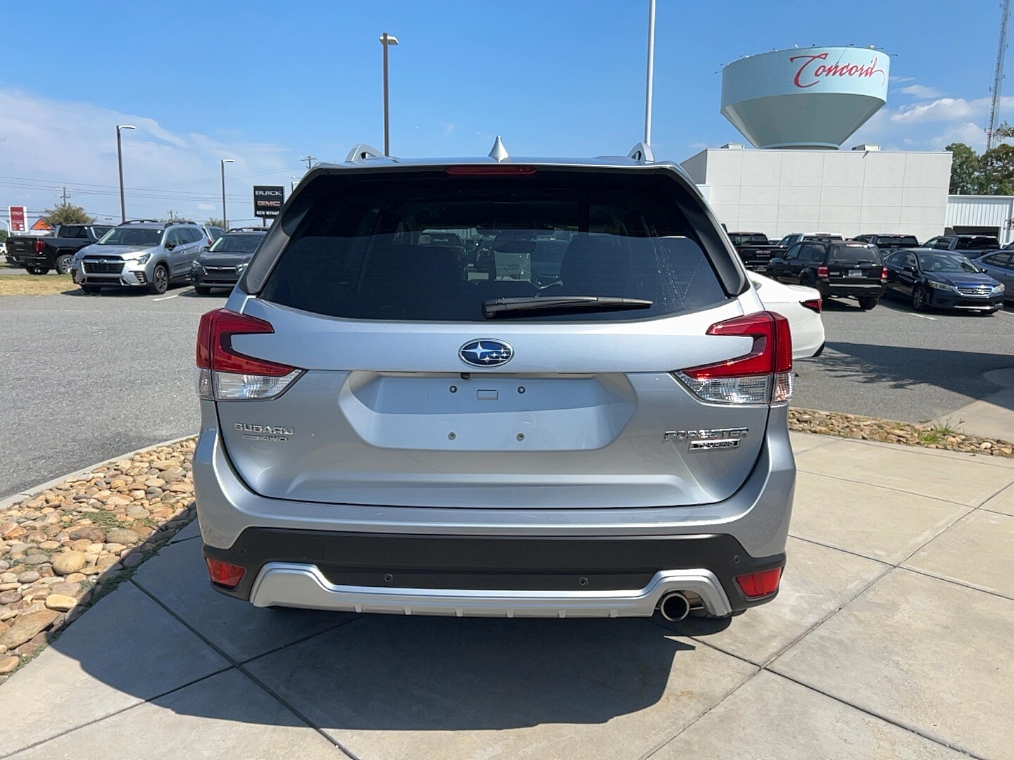 2022 Subaru Forester Touring photo 4