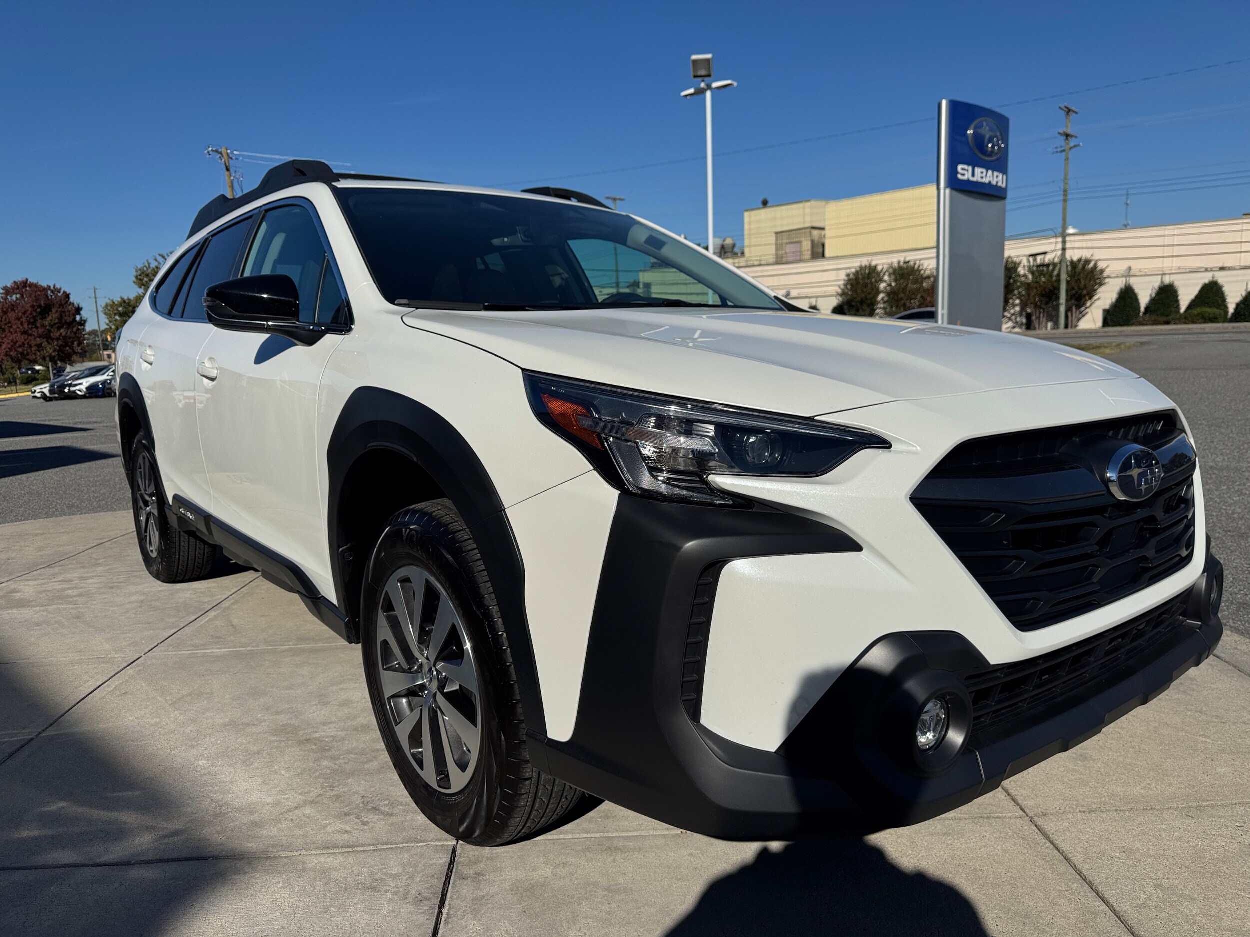 2025 Subaru Outback Premium photo 4