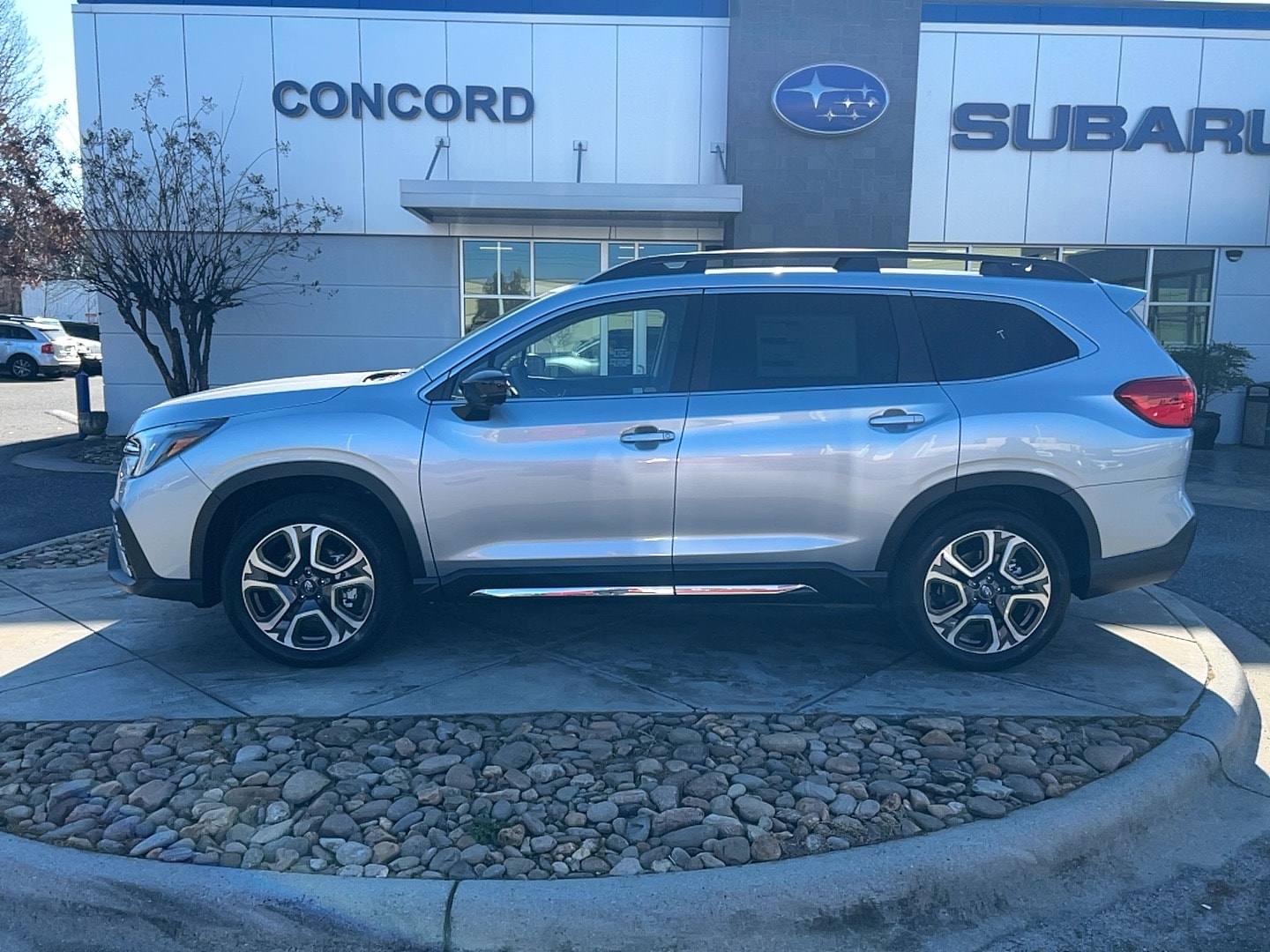 2026 Subaru Ascent Limited's photo