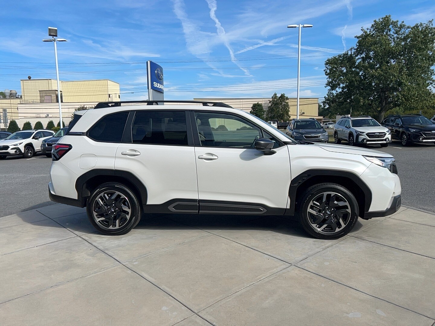 2025 Subaru Forester Limited photo 2
