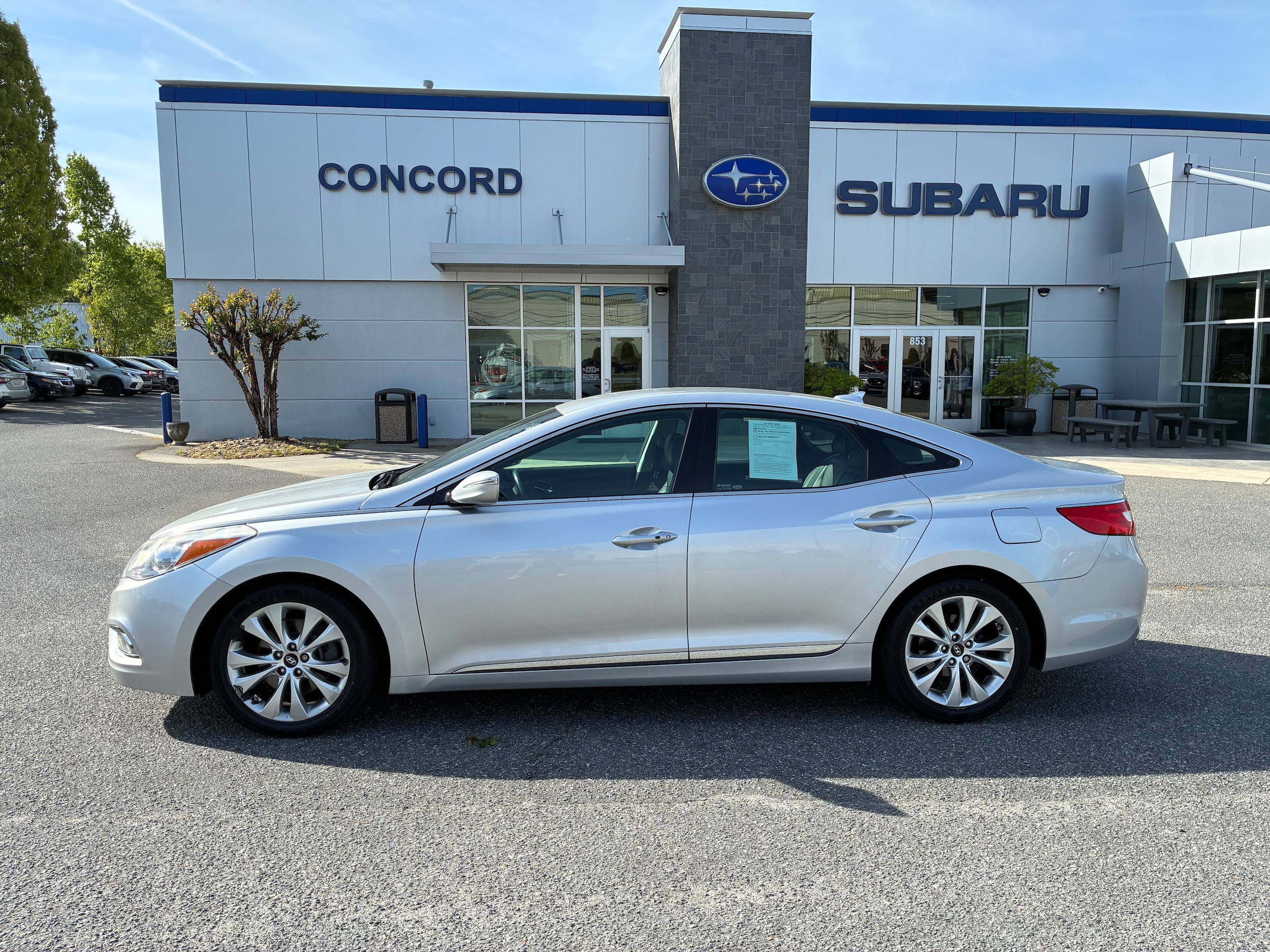 2012 Hyundai Azera Base