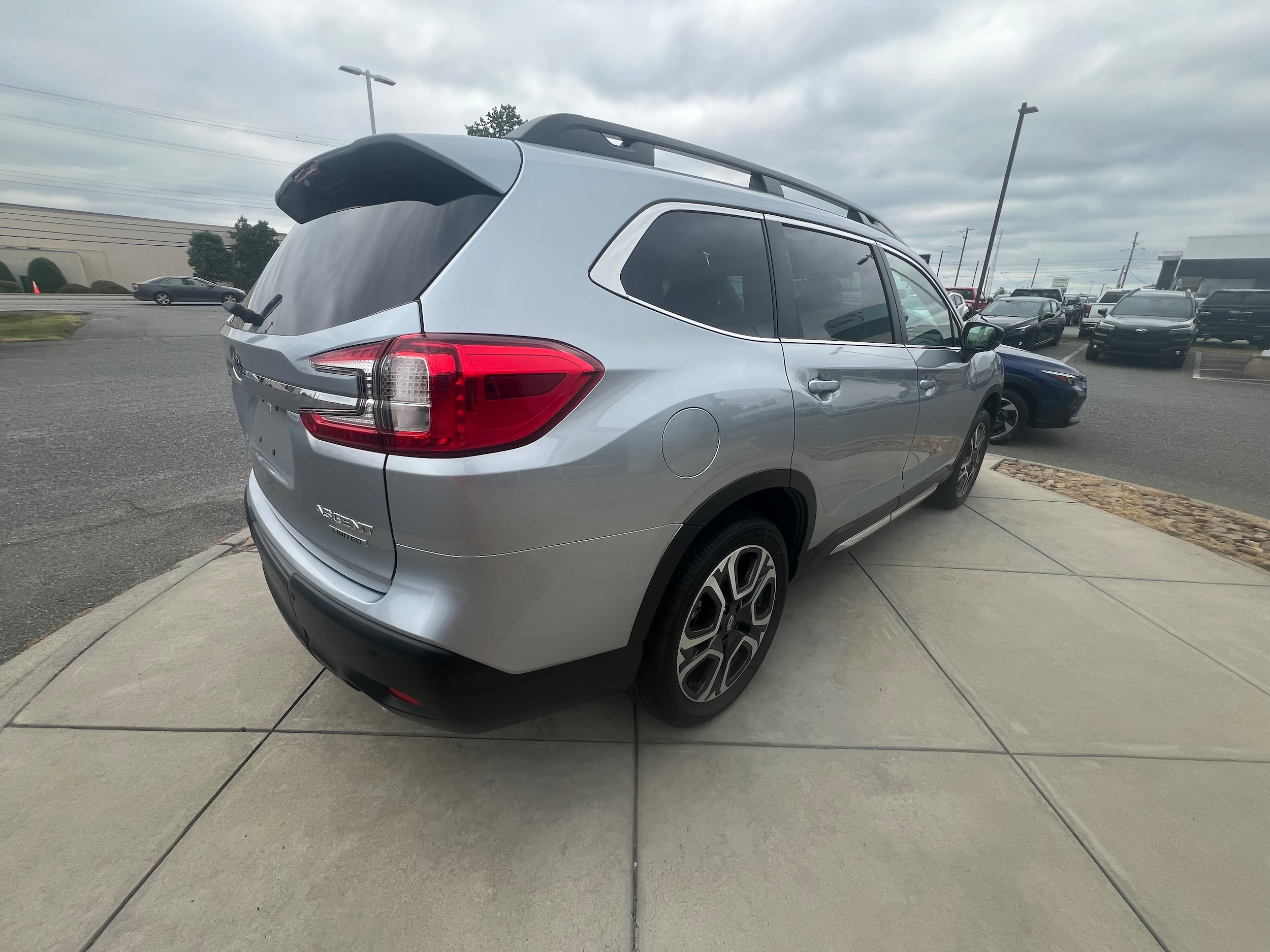 2026 Subaru Ascent Limited 7 Passenger's photo
