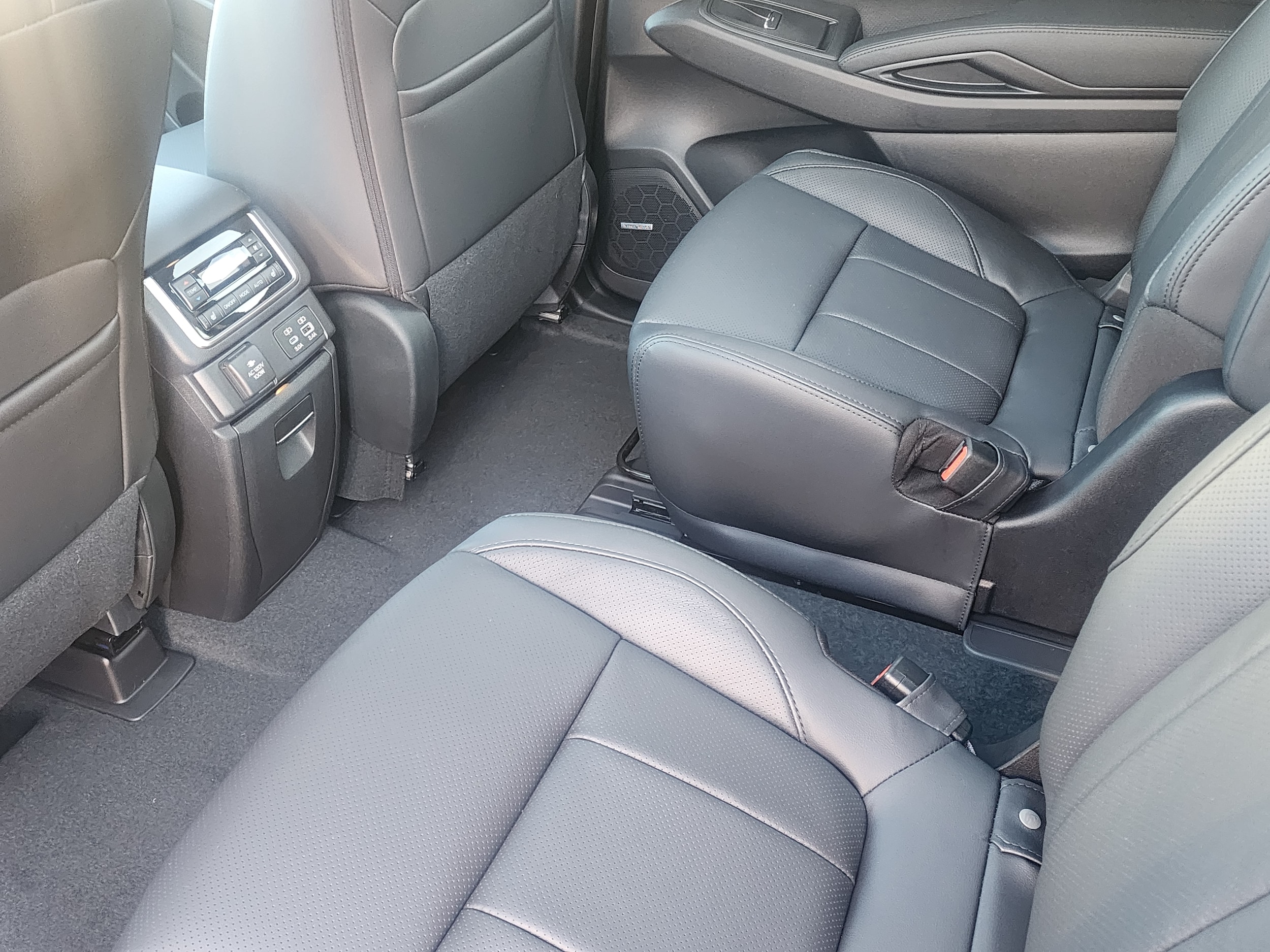 2026 Subaru Ascent Onyx Edition-Touring - Photo 7