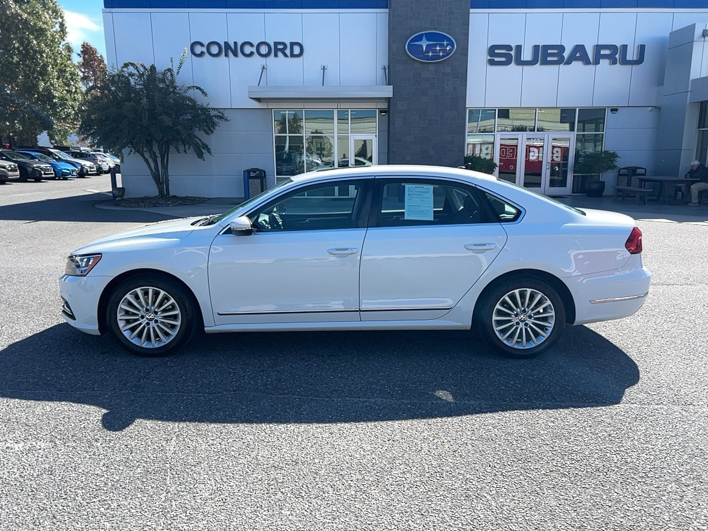 2017 Volkswagen Passat SE
