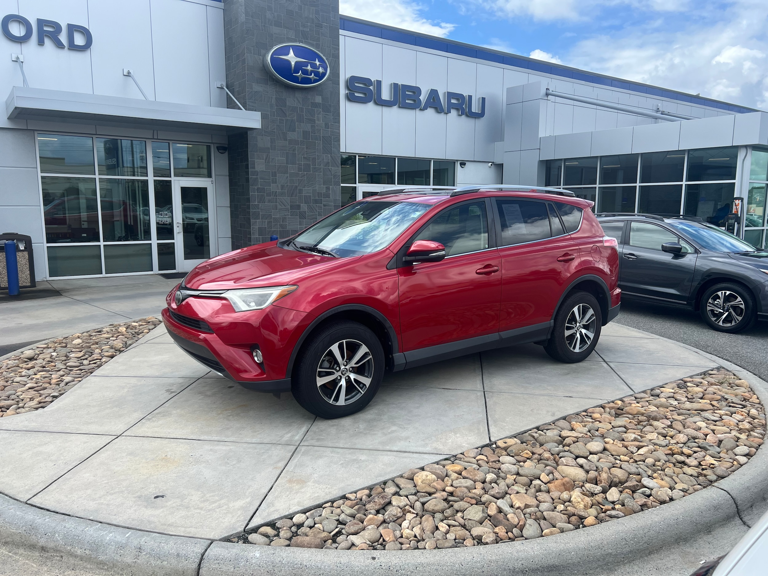 2017 Toyota RAV4 XLE