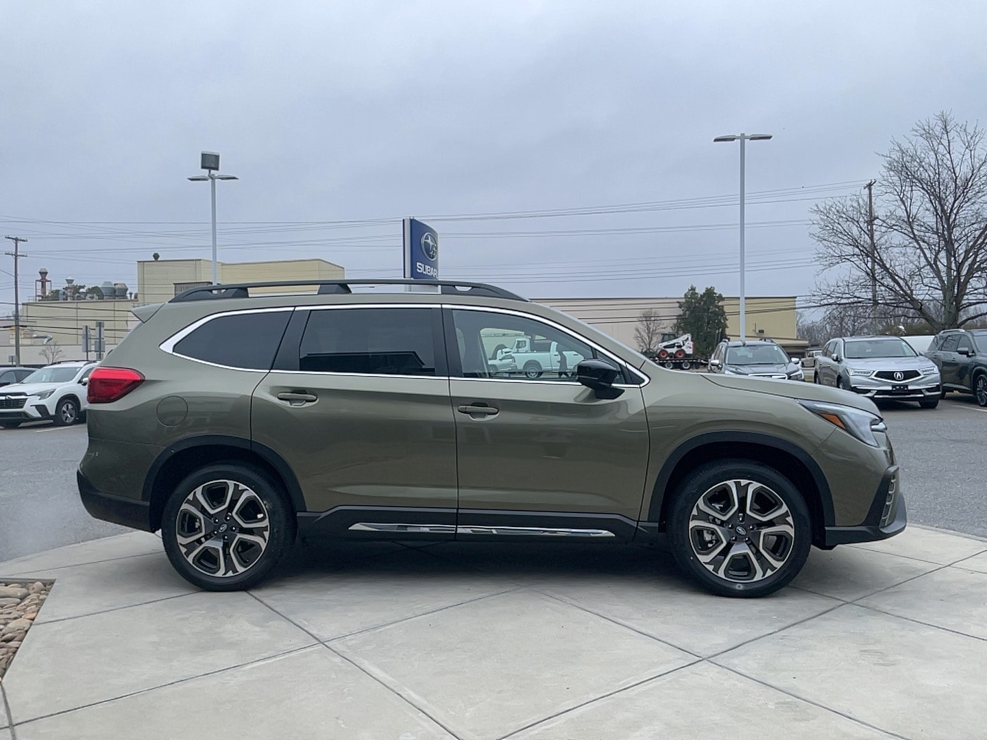2026 Subaru Ascent Limited - Photo 3