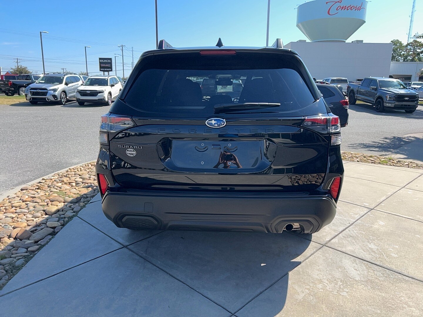 2025 Subaru Forester Premium photo 3
