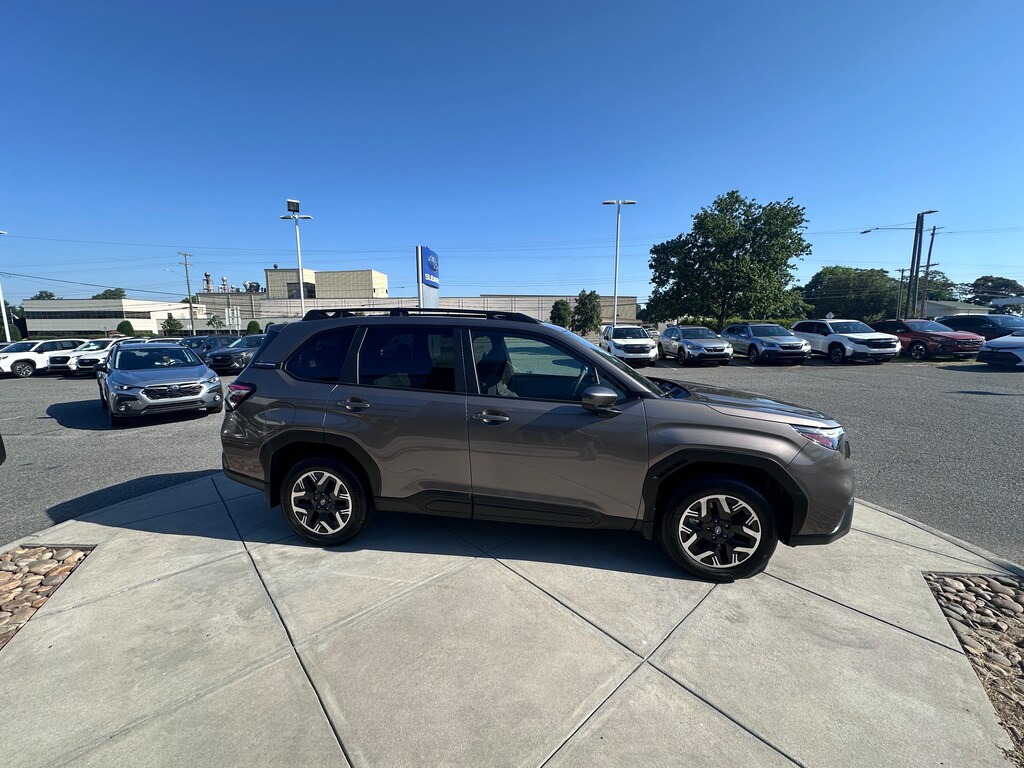 Used 2025 Subaru Forester Premium SUV
