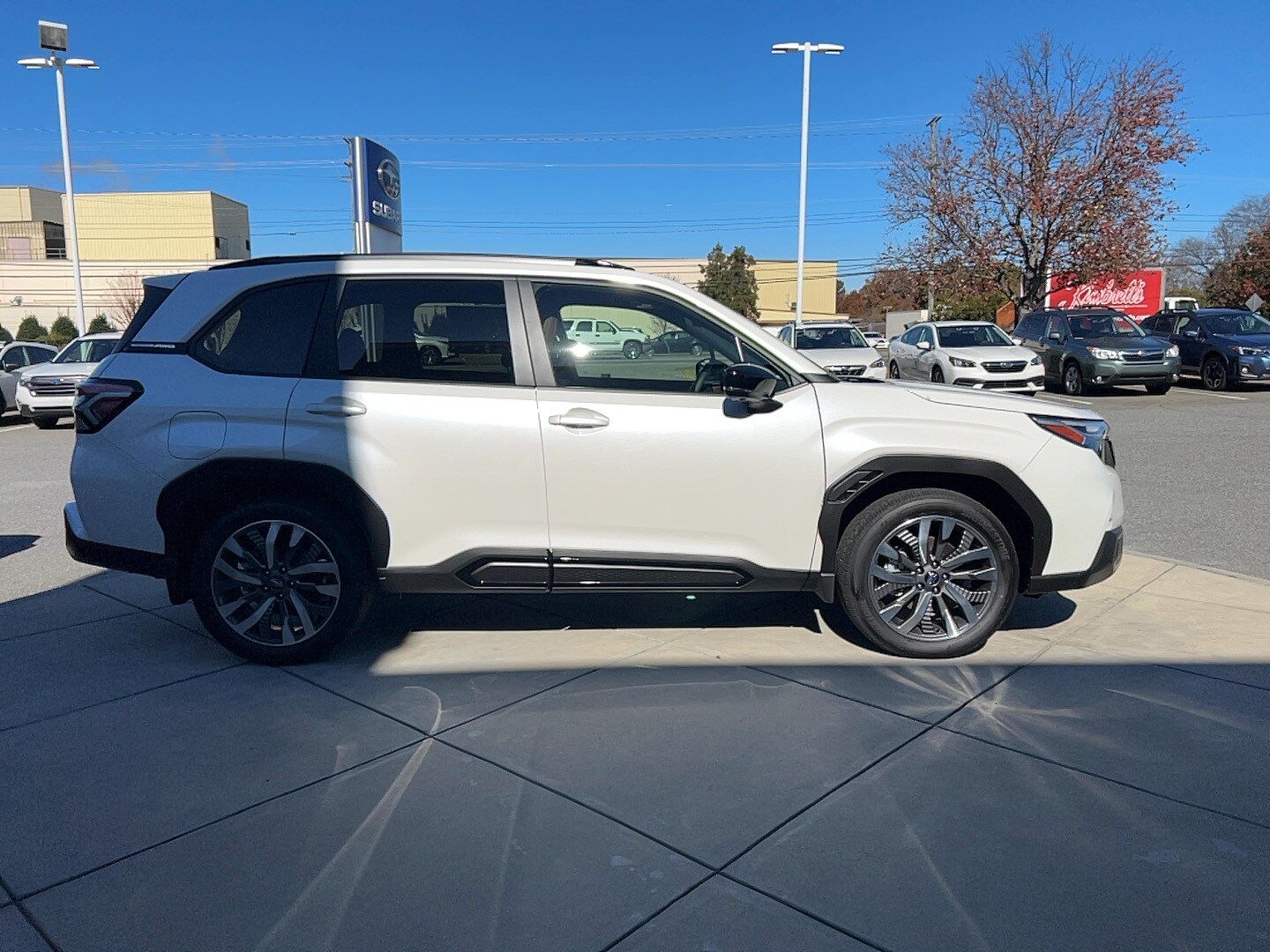 2025 Subaru Forester Touring photo 2