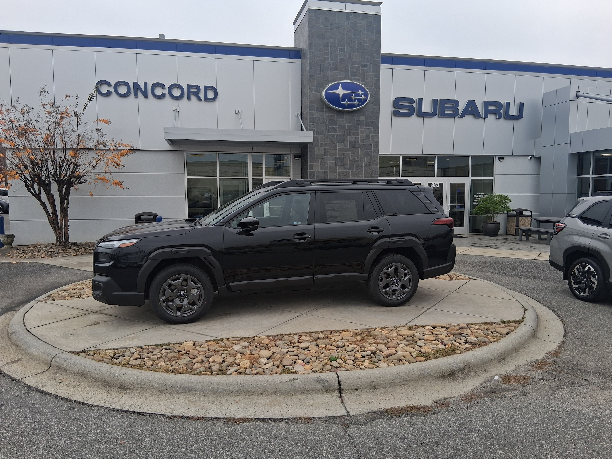 2026 Subaru Outback Premium's photo