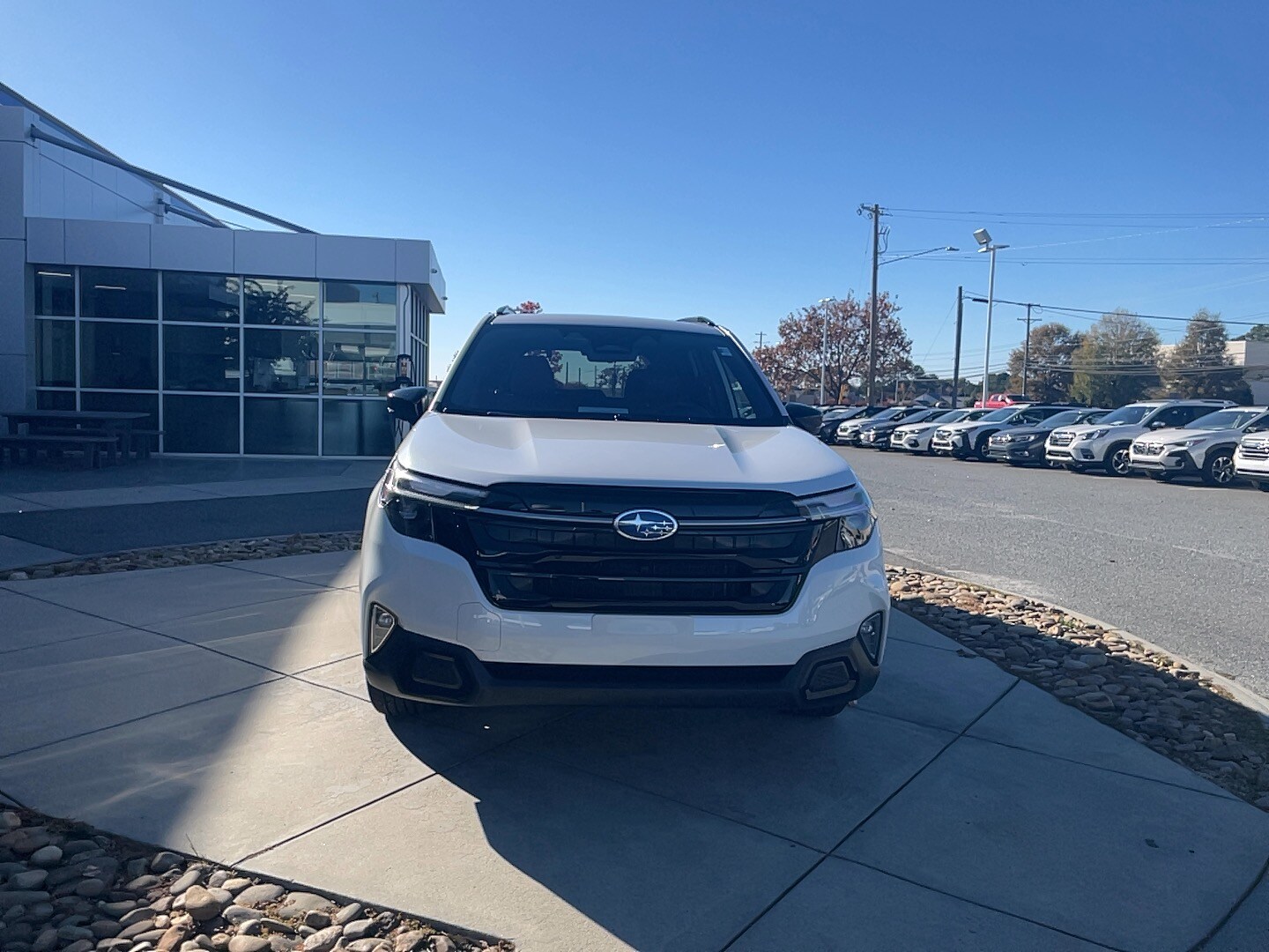 2025 Subaru Forester Touring photo 2