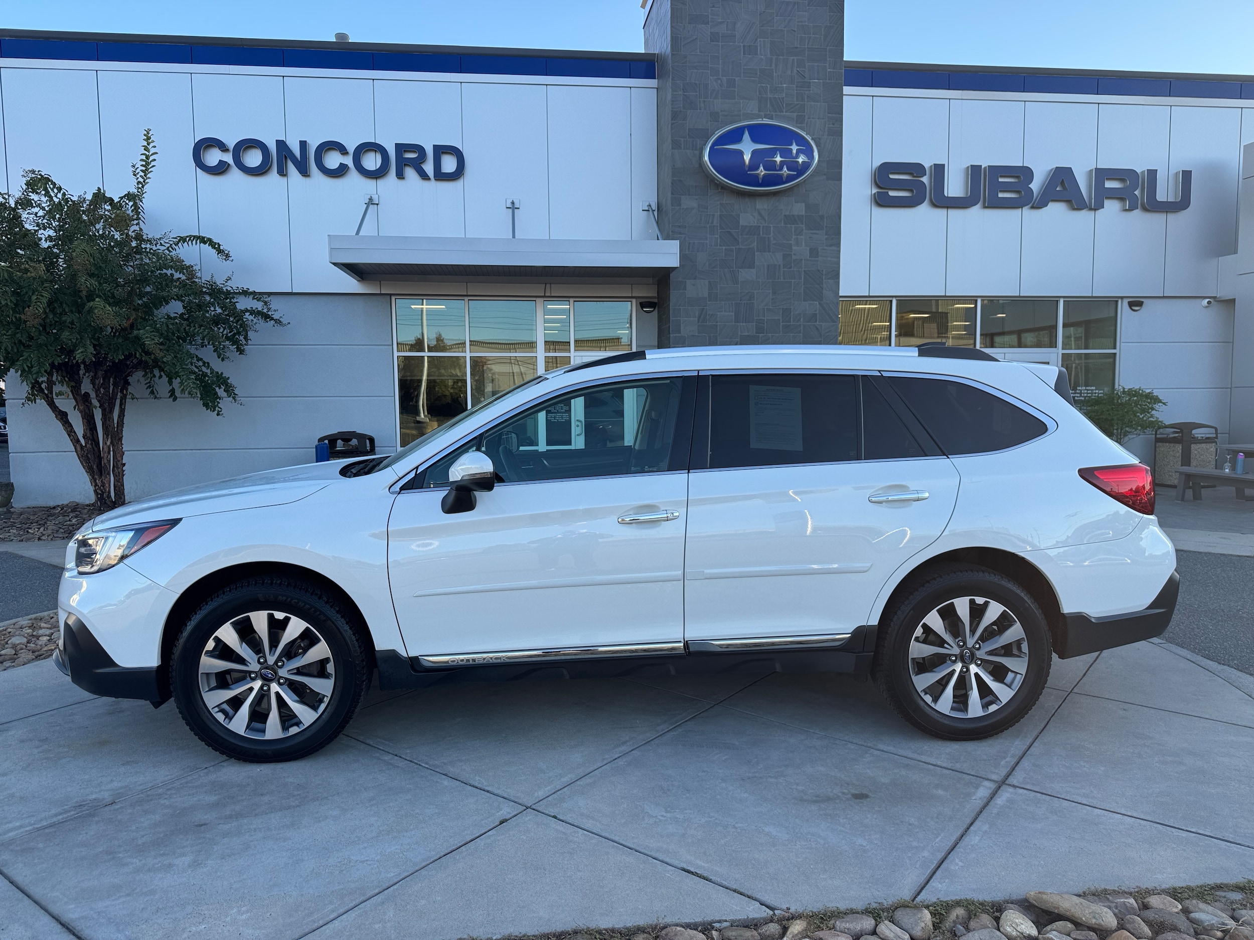 2018 Subaru Outback Touring