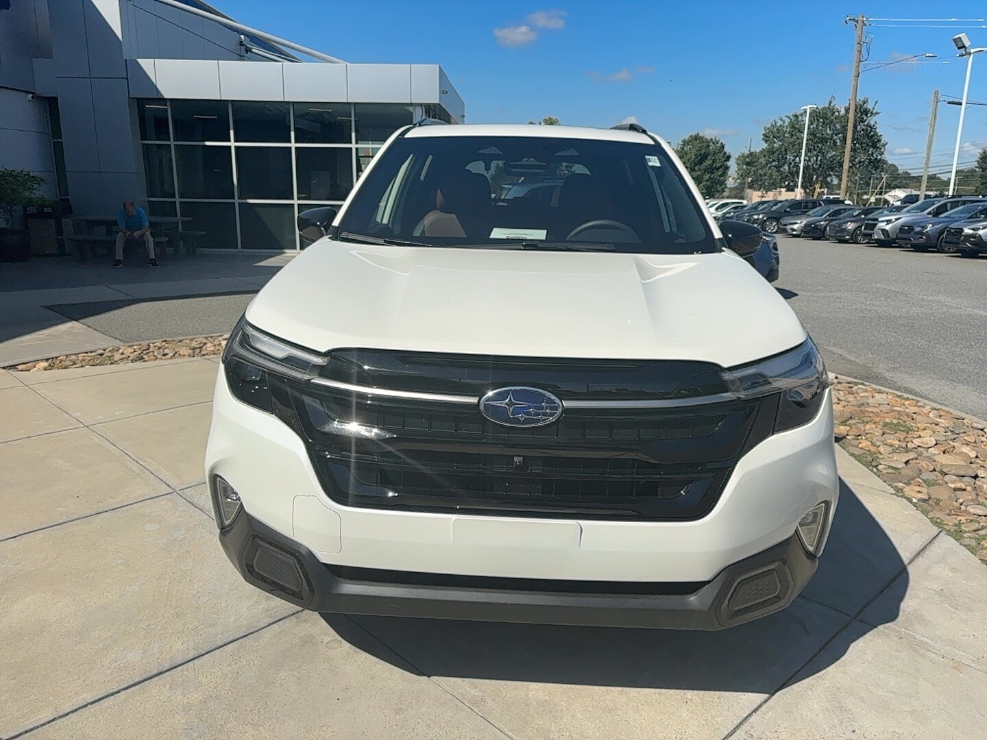 2025 Subaru Forester Touring photo 3