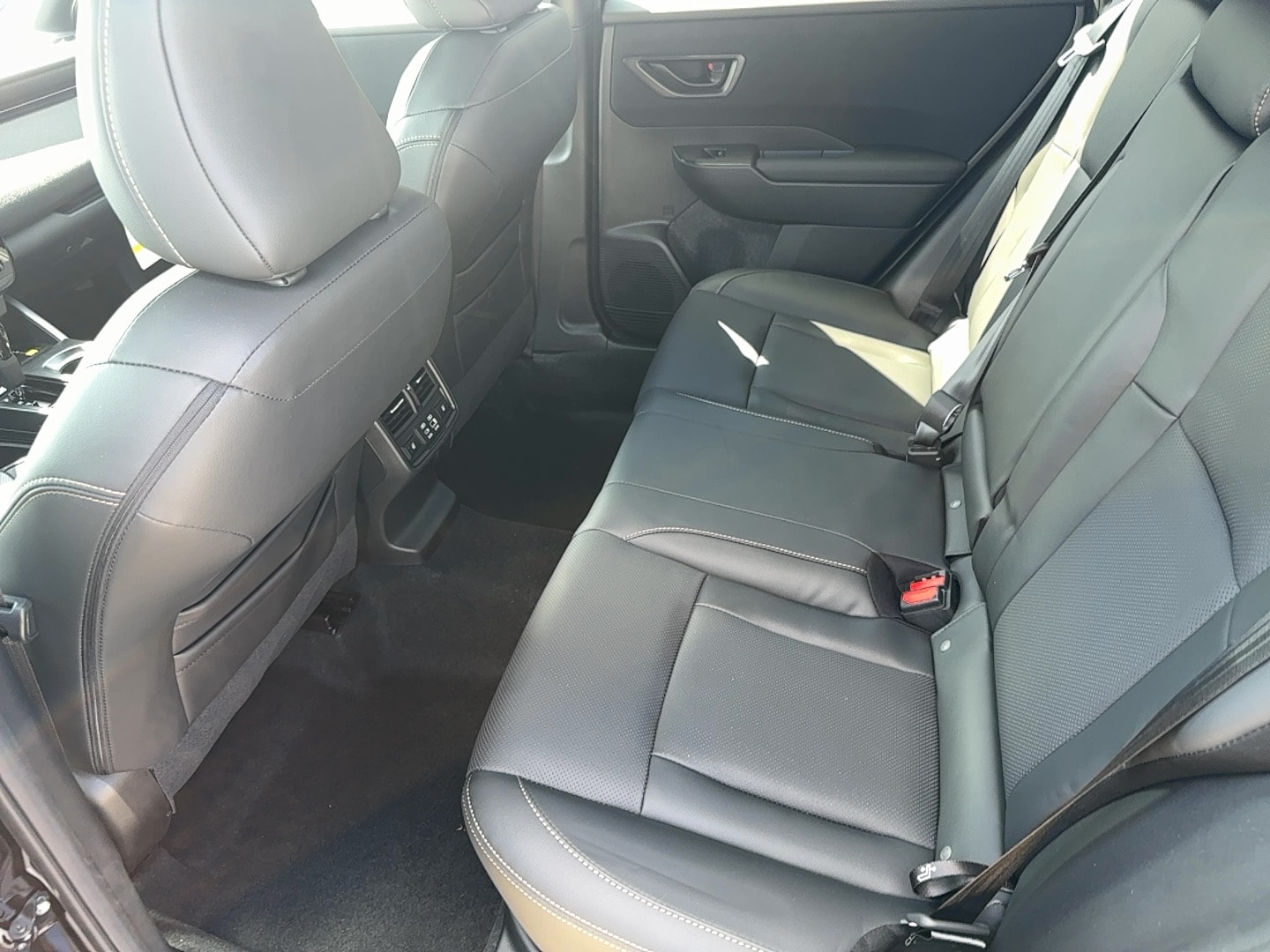 2026 Subaru Outback Limited - Photo 10