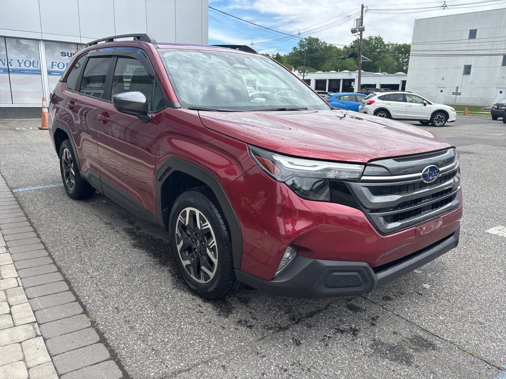 2025 Subaru Forester Premium's photo