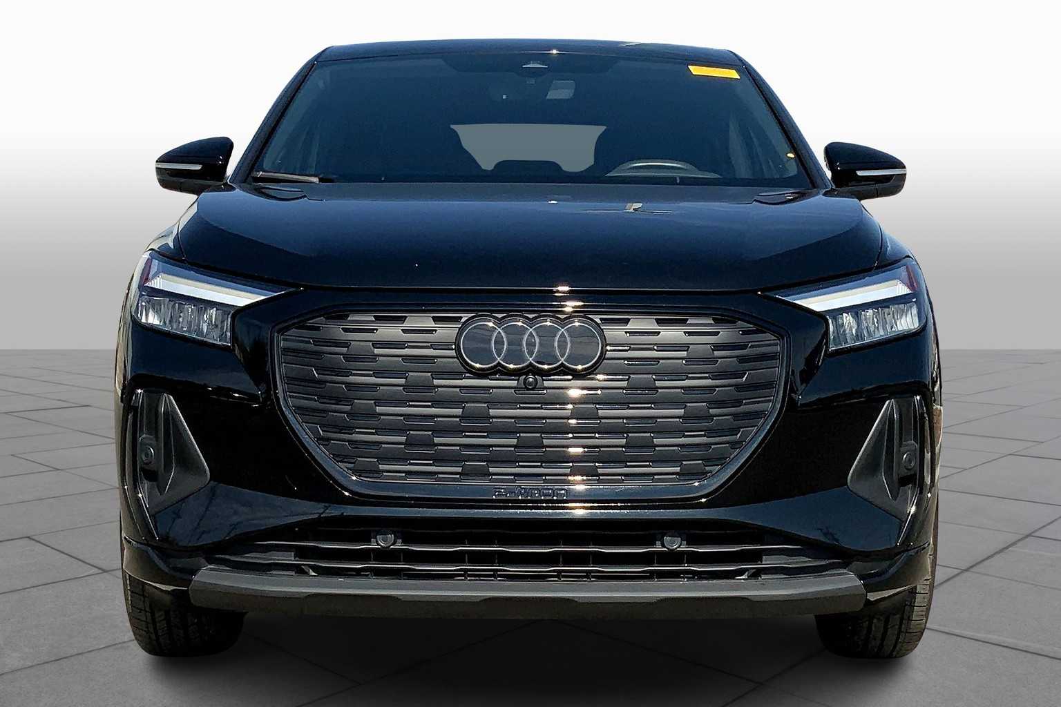 2024 Audi Q4 E-tron Sportback Premium Plus photo 2