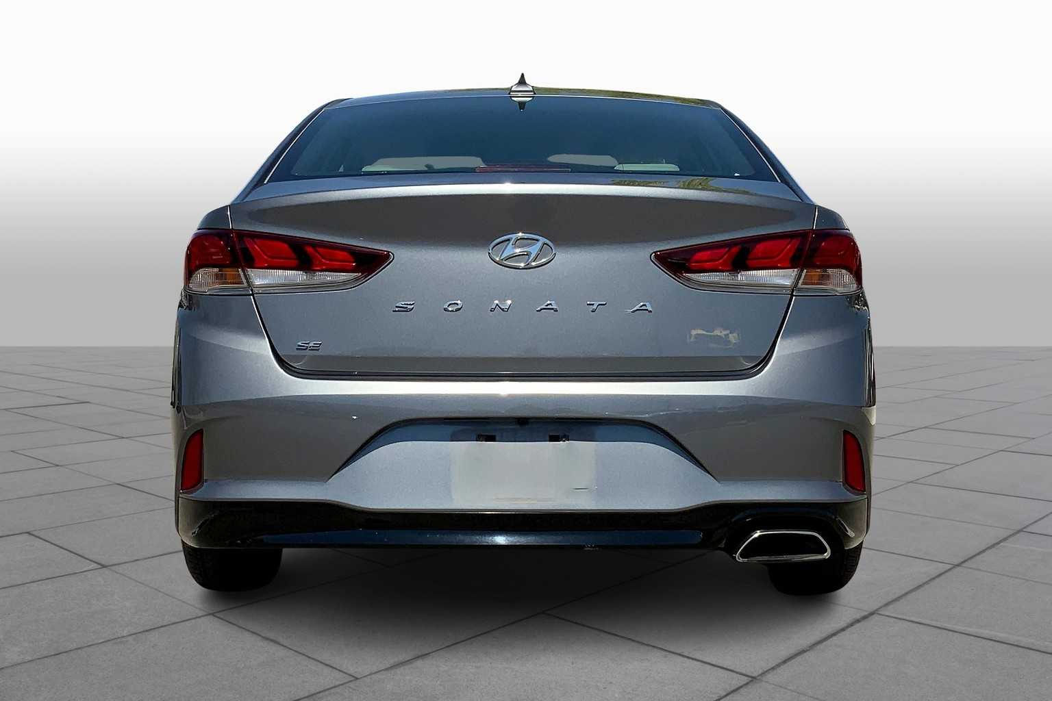 2018 Hyundai Sonata SE photo 3