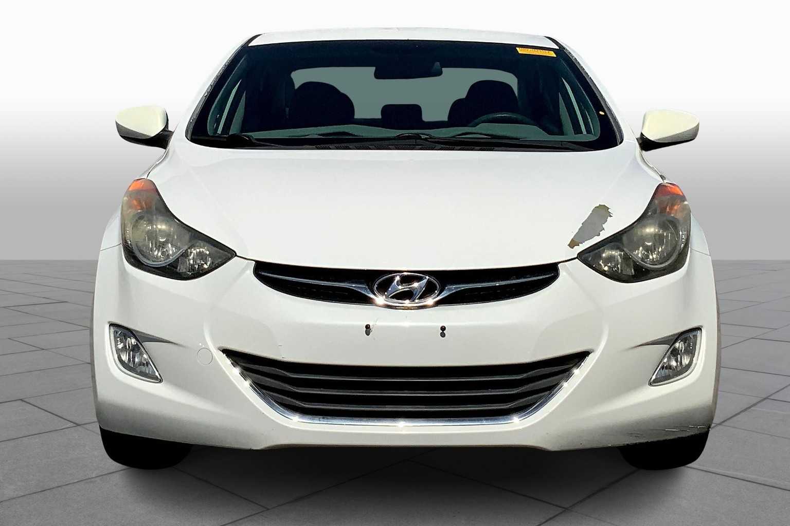 2013 Hyundai Elantra GLS photo 2