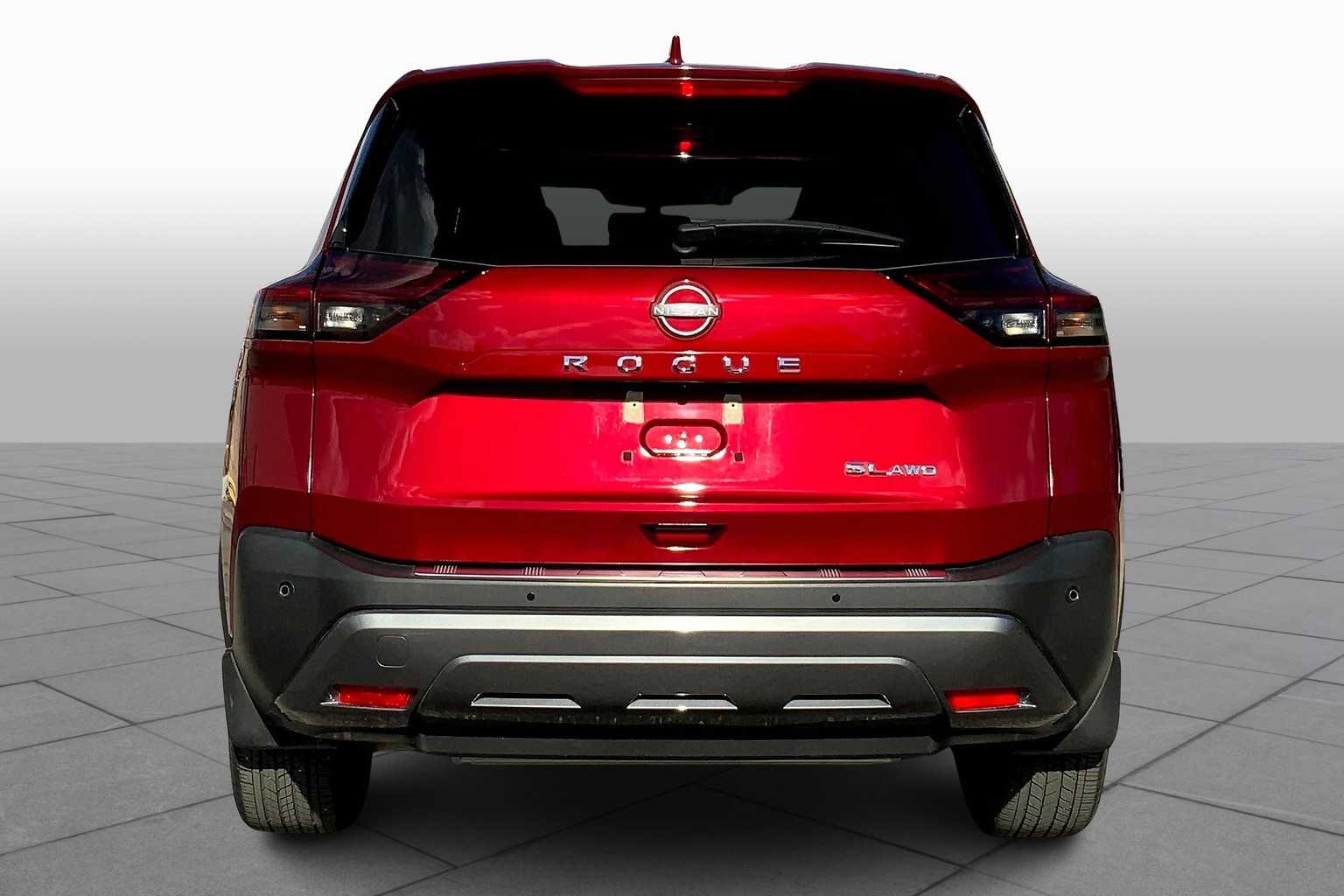2023 Nissan Rogue SL photo 3