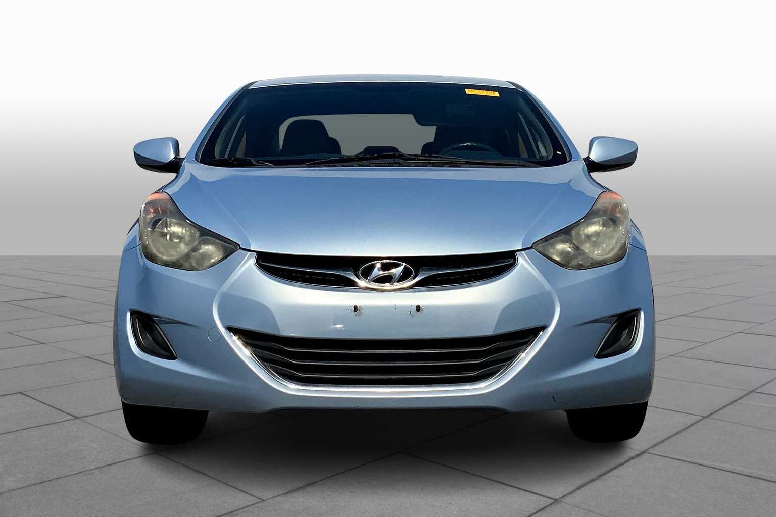 2013 Hyundai Elantra GLS photo 2