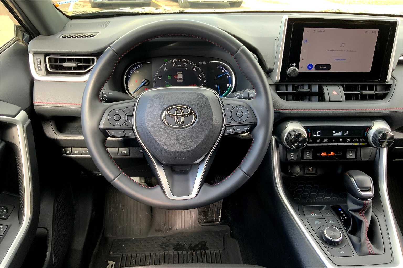 2024 Toyota RAV4 Prime SE photo 4