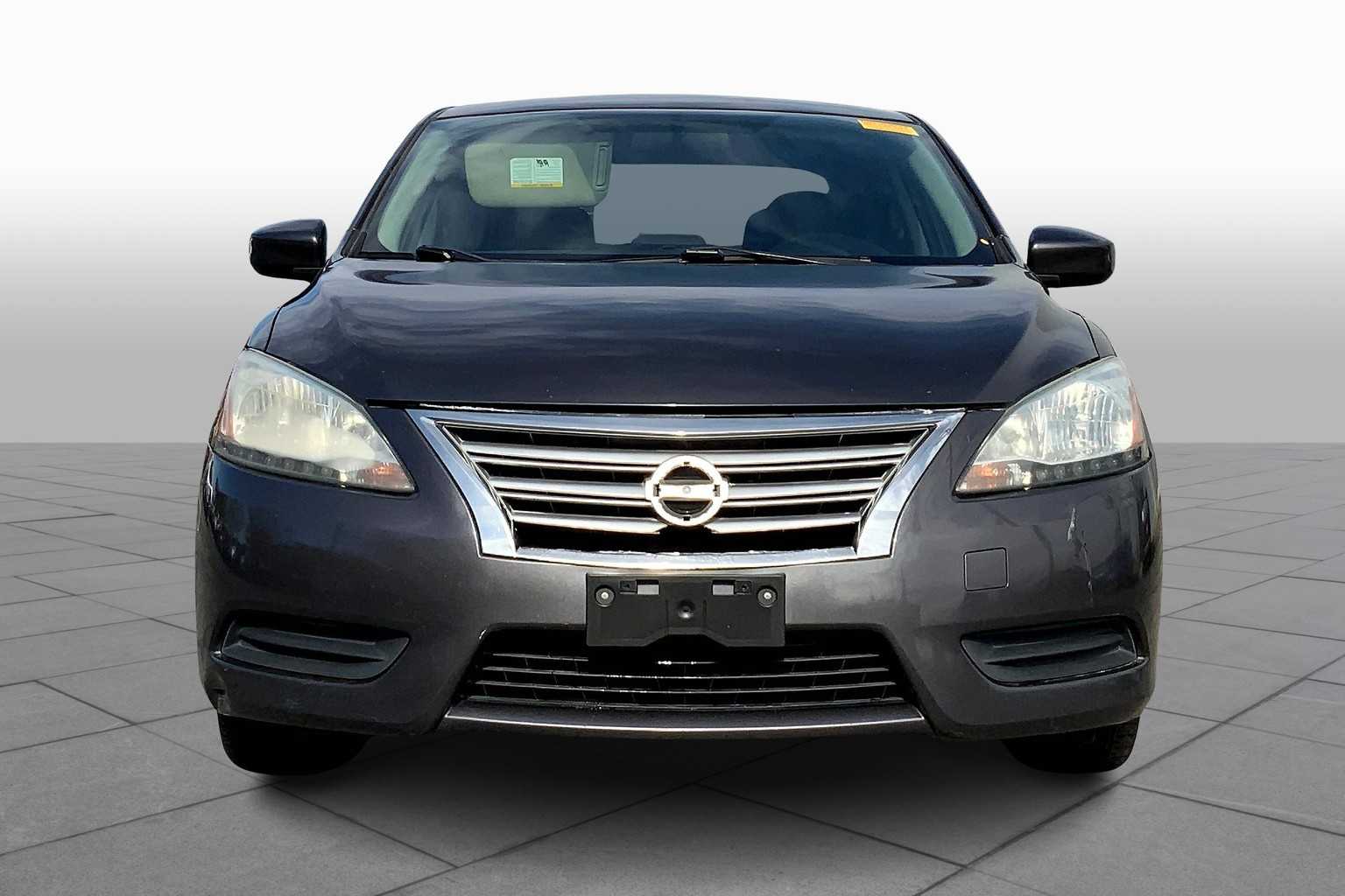 2015 Nissan Sentra SV photo 2