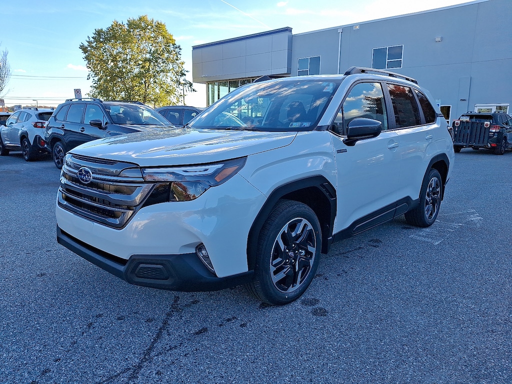 New 2025 Subaru Forester Hybrid Premium SUV
