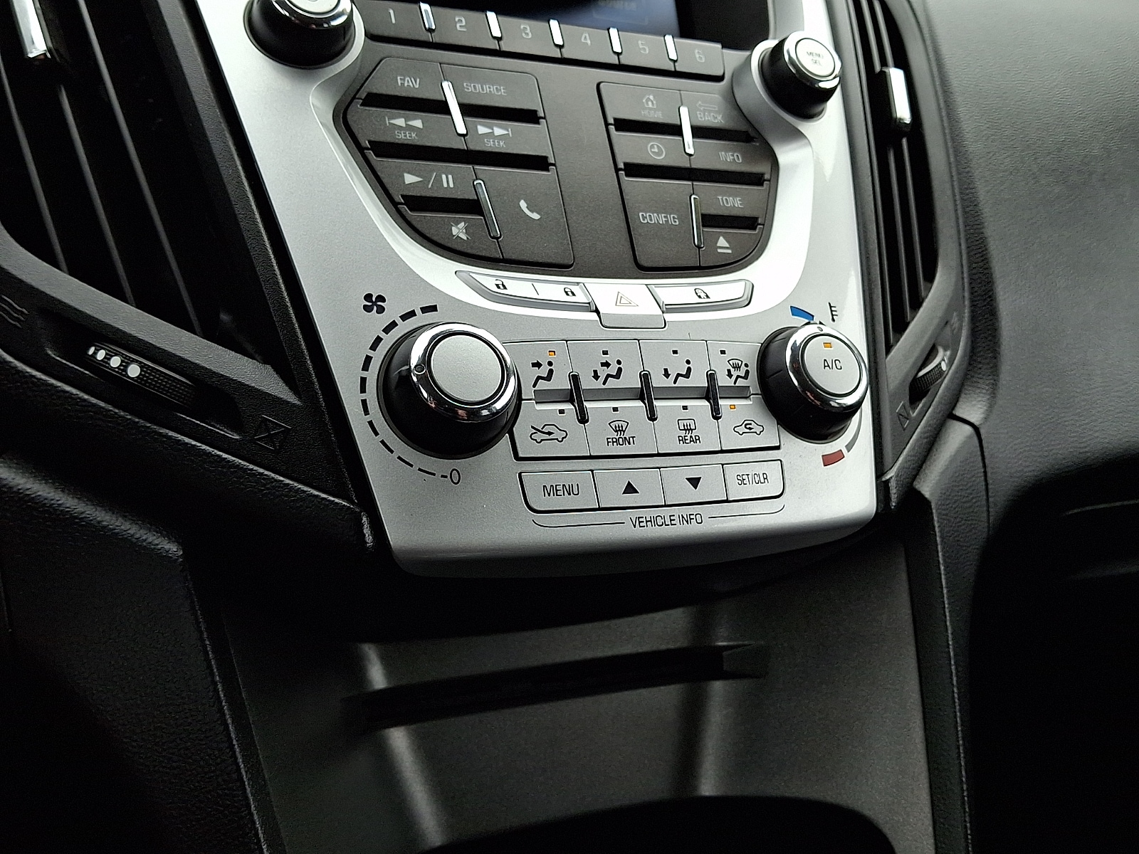 2015 Chevrolet Equinox 1LT - Photo 15