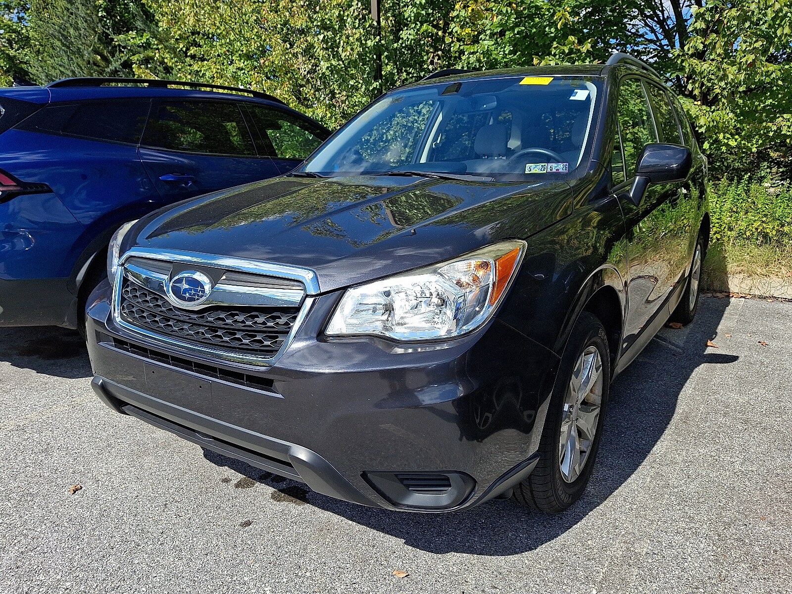 2016 Subaru Forester 2.5i Premium photo 2