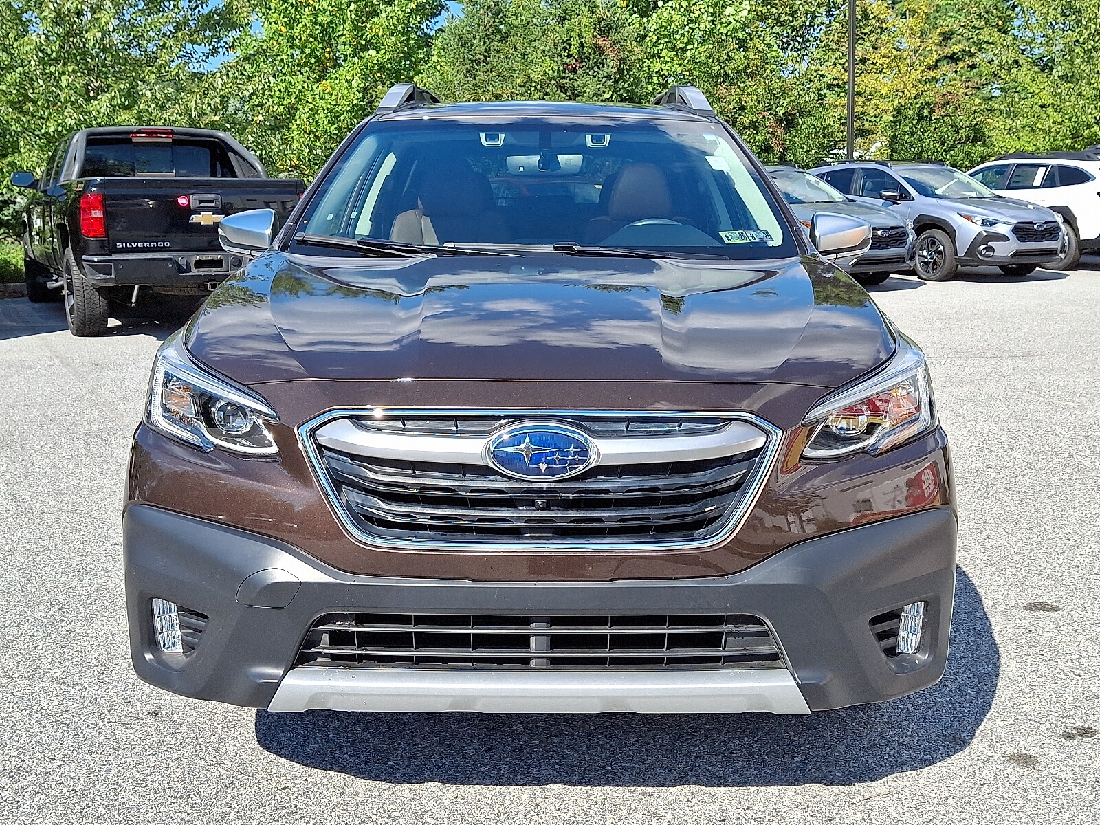 2022 Subaru Outback Touring photo 2