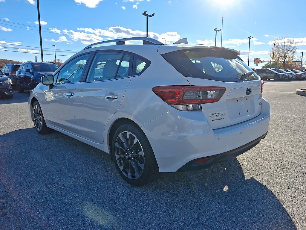 Used 2022 Subaru Impreza Limited 5-Door Car