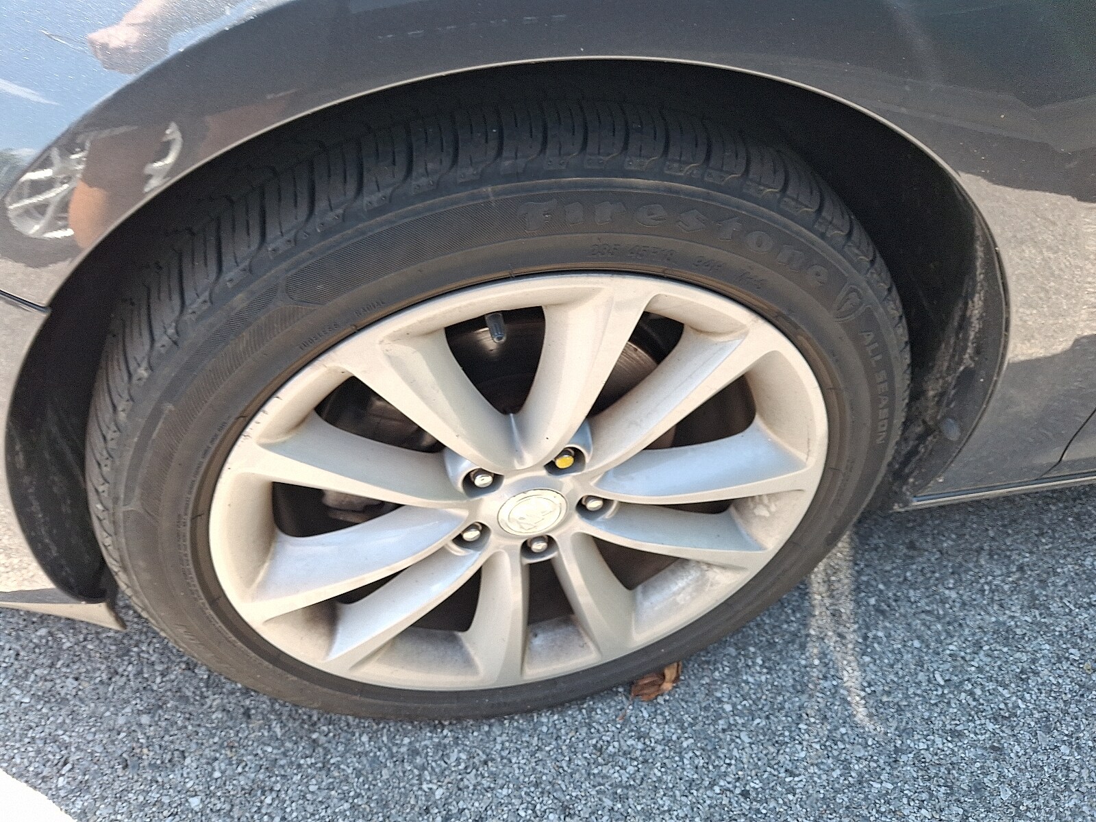 2013 Buick Verano Leather photo 3