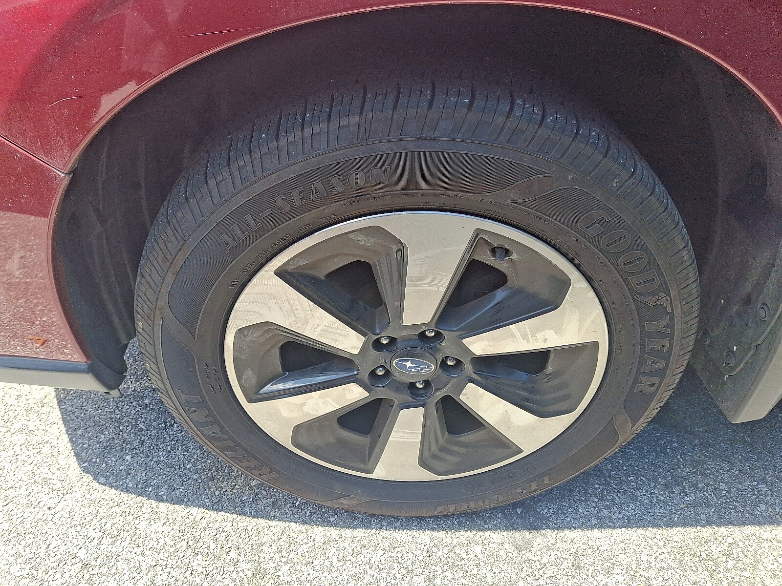 2018 Subaru Forester 2.5i Premium photo 2