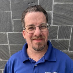 Staff member David Iceland from 3de7b4e3ef2b