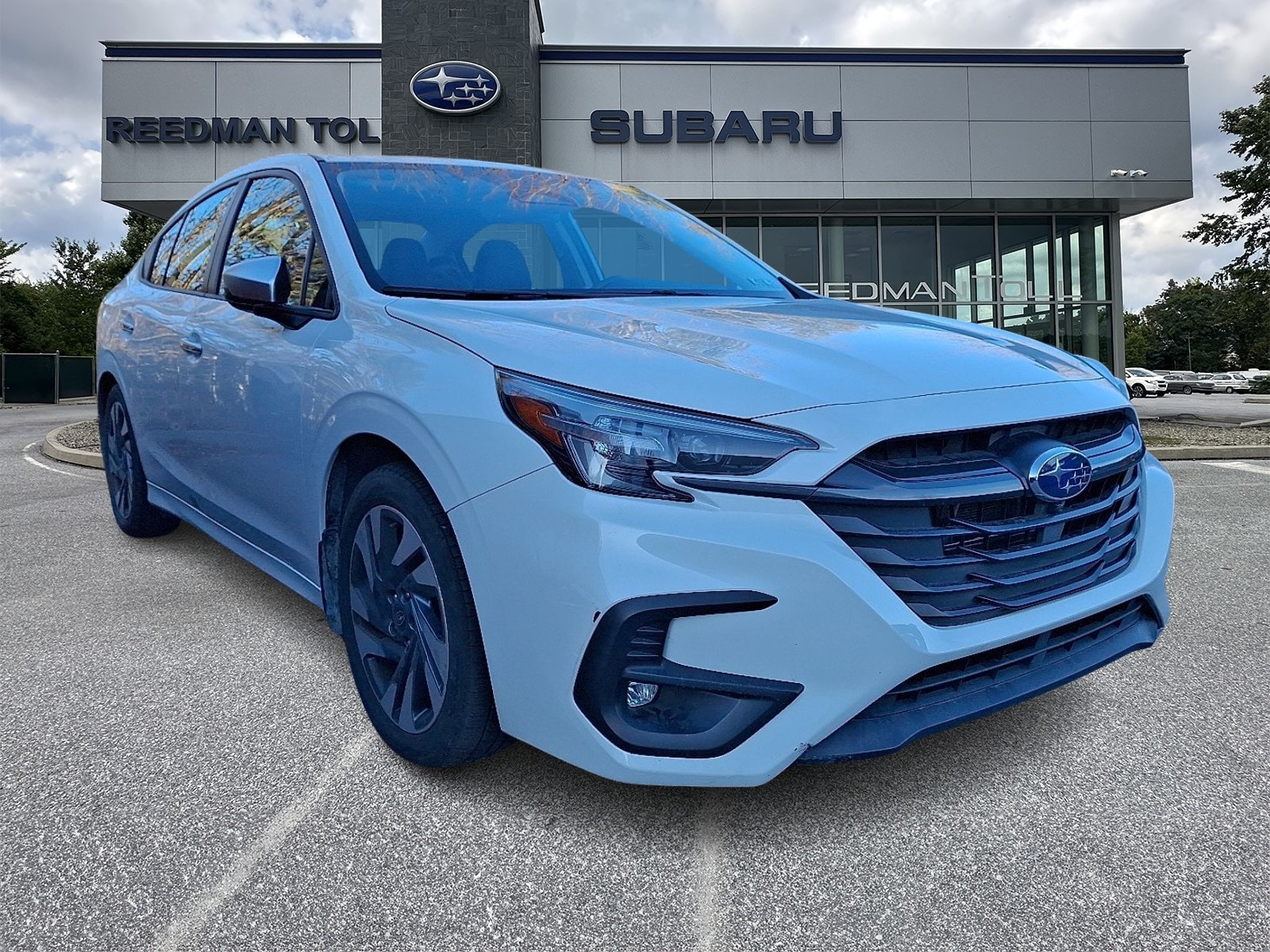 2023 Subaru Legacy Touring's photo