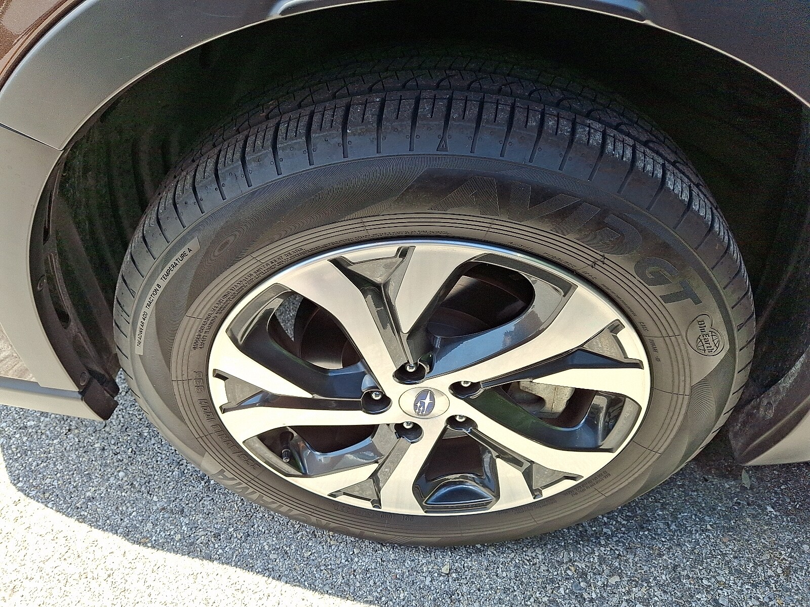 2022 Subaru Outback Touring photo 2